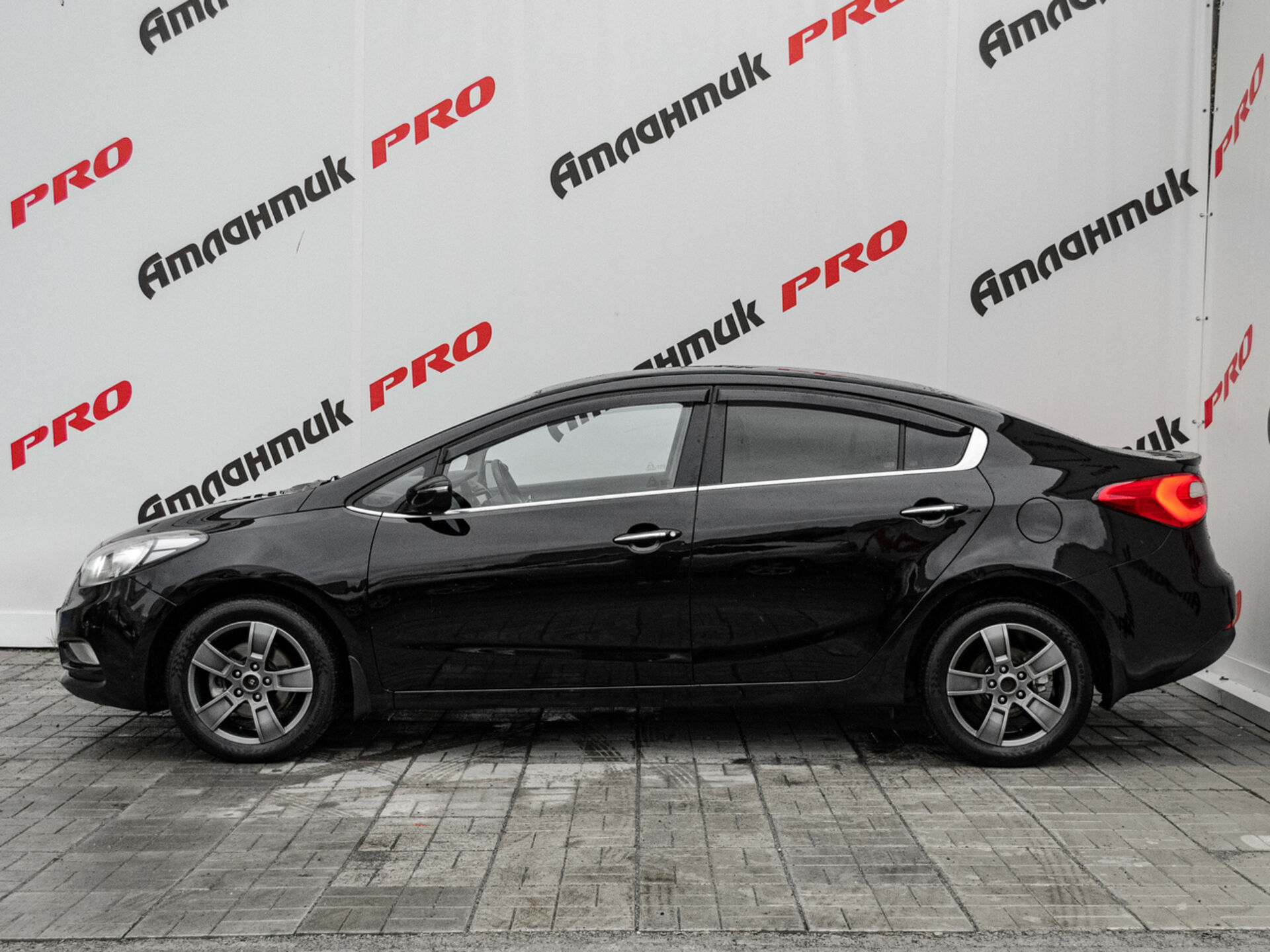 Купить Kia Cerato 2.0 AT (150 л.с.), 2014 в Екатеренбурге