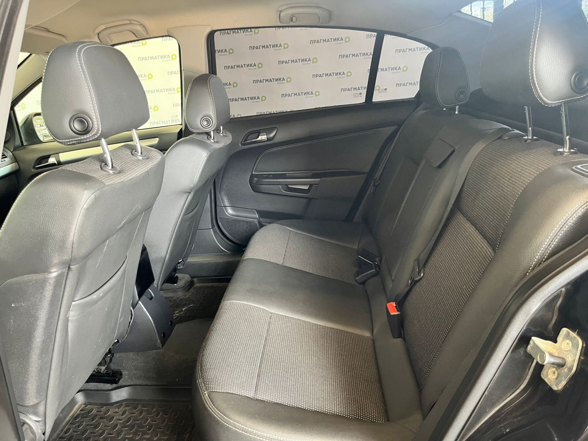 Opel Astra None 2014 г.в., 233 870 км.
