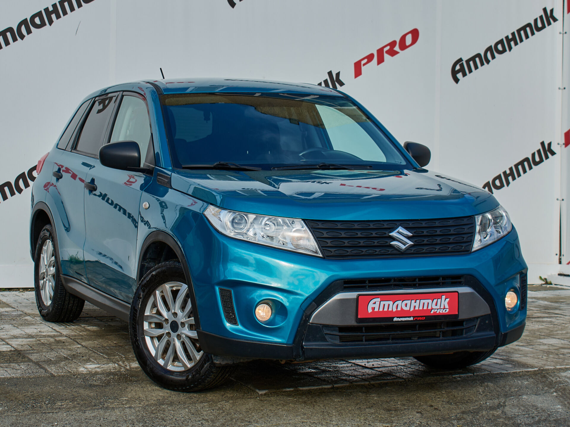 Купить Suzuki Vitara 1.6 AT (117 л.с.), 2016 в Екатеренбурге