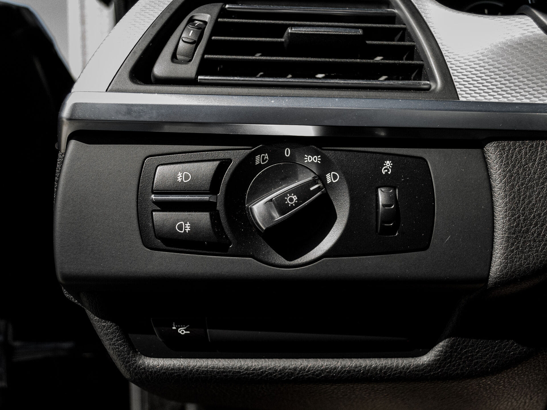 Купить BMW 6 серии 640i xDrive 3.0 AT (320 л.с.) 4WD, 2014 в Екатеренбурге