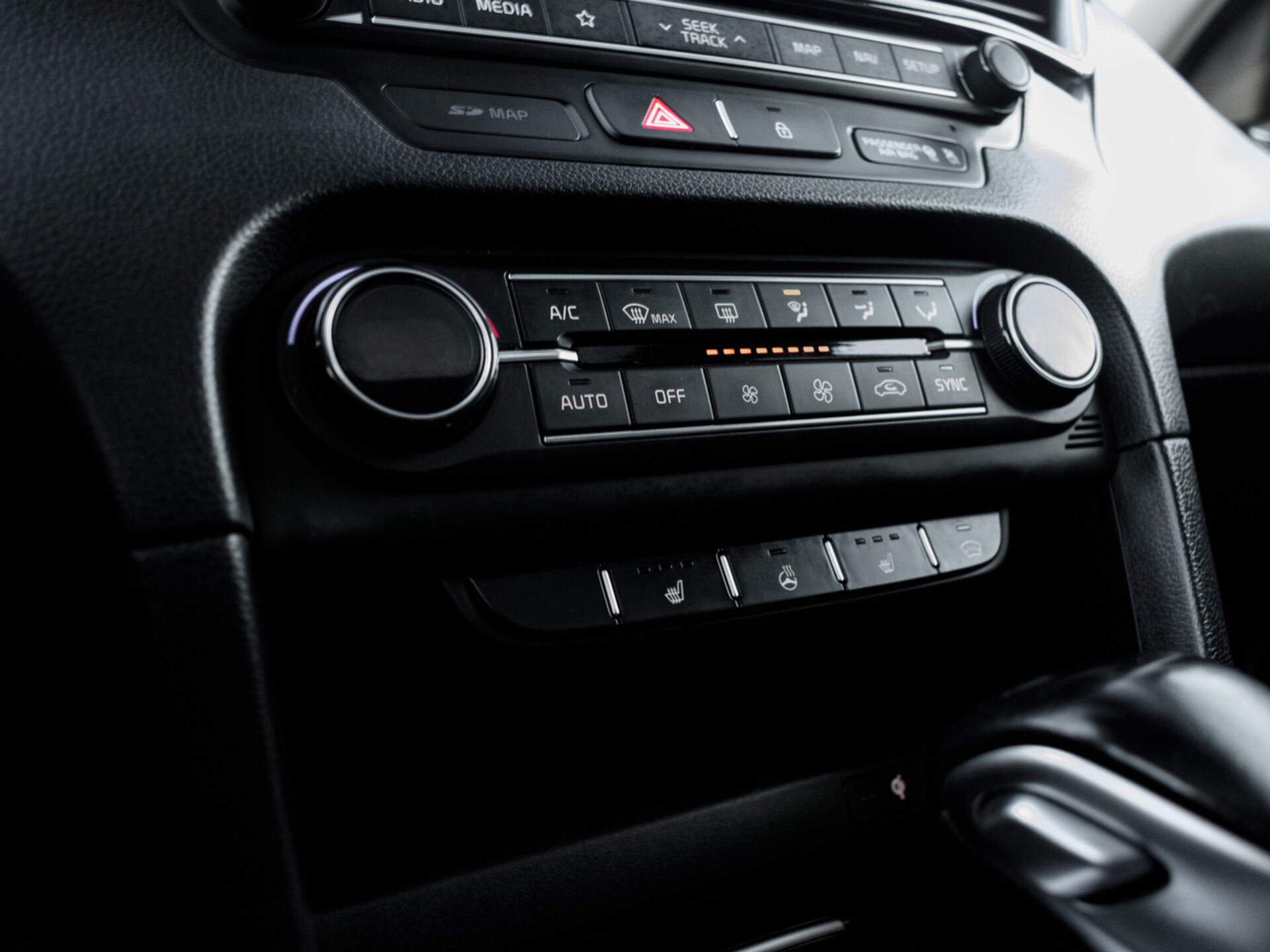 Купить Kia Ceed 1.4 AMT (140 л.с.), 2018 в Екатеренбурге