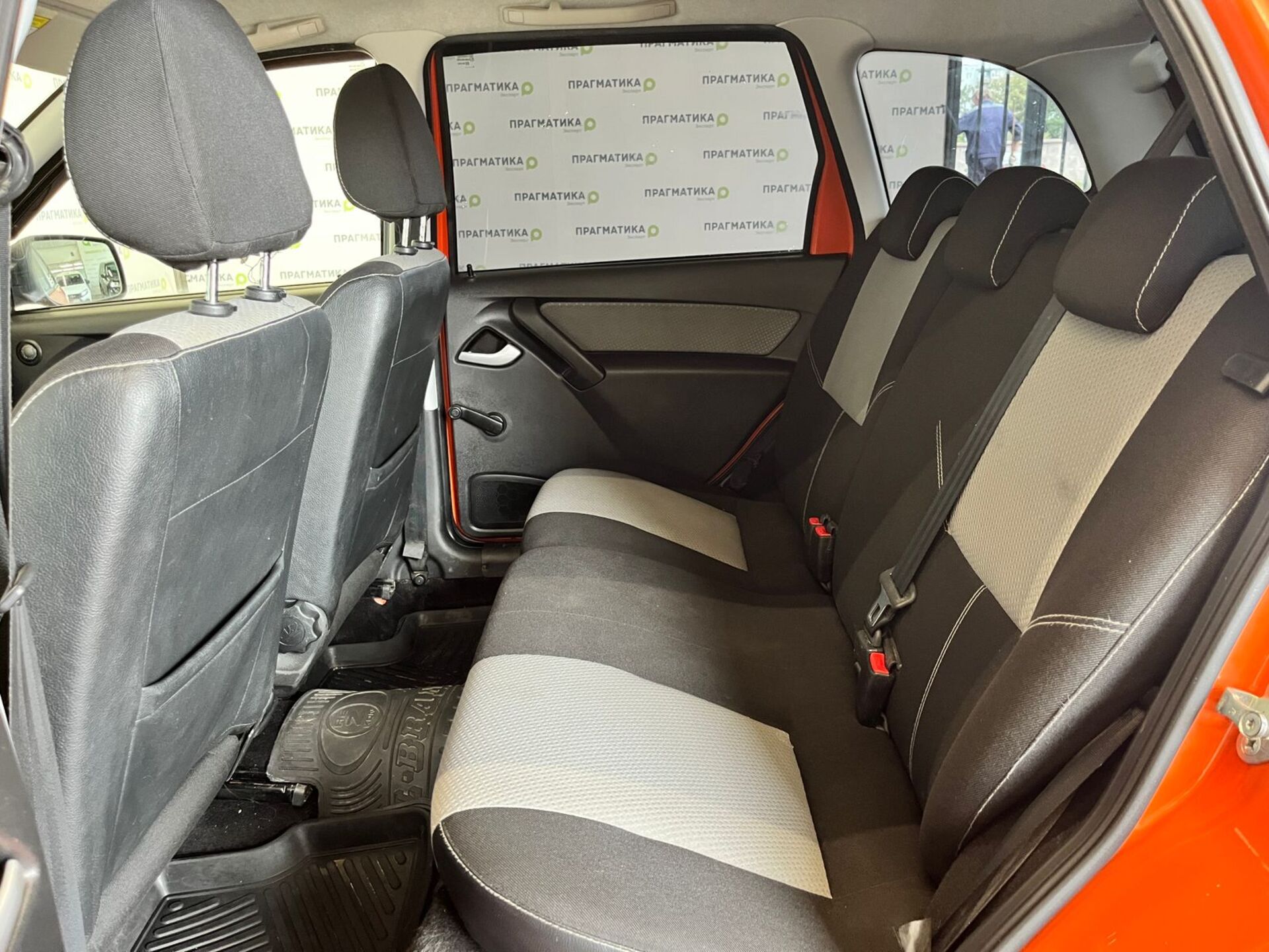 Lada Kalina None 2015 г.в., 115 000 км.