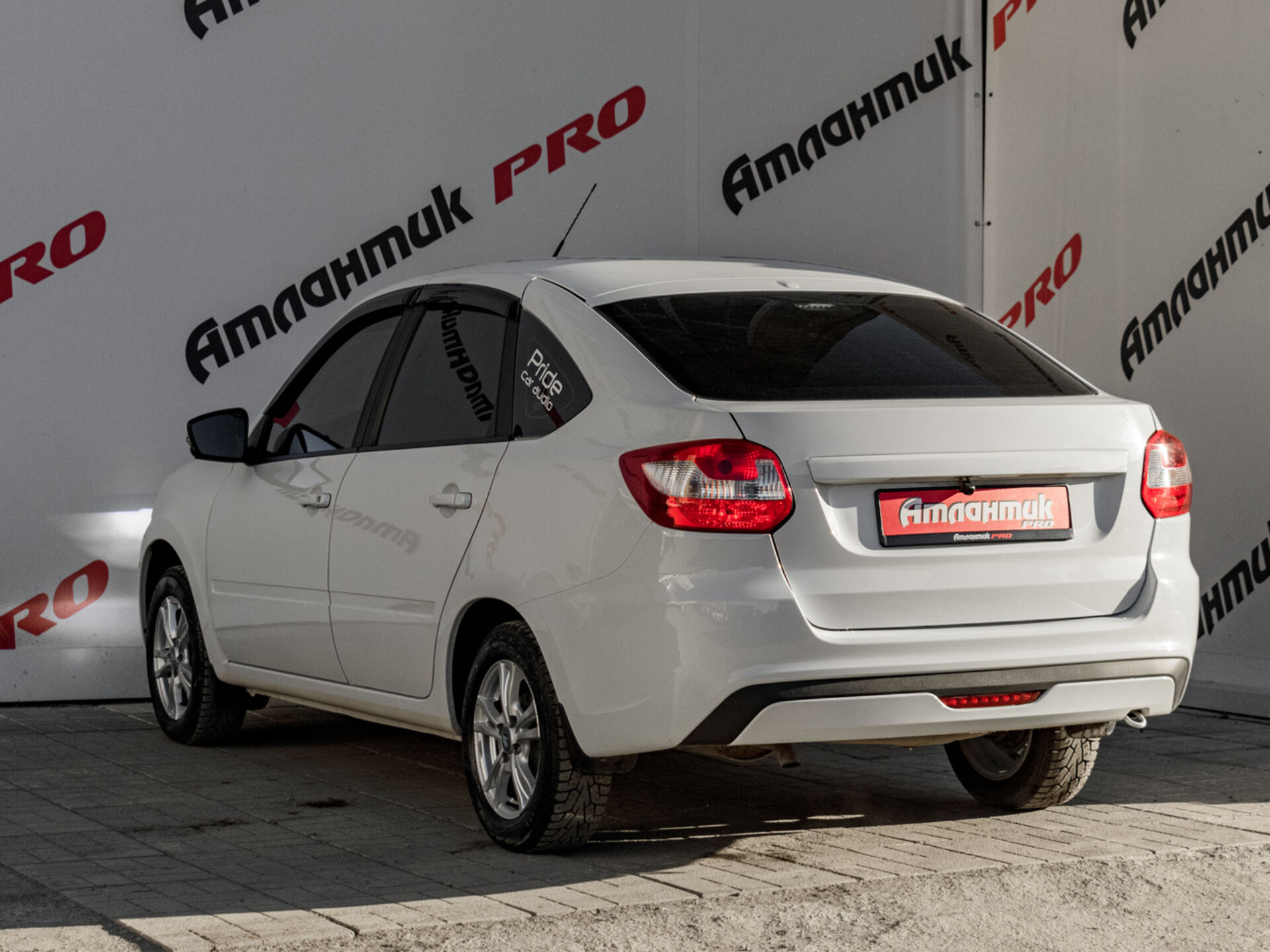 Купить Lada (ВАЗ) Granta 1.6 MT (90 л.с.), 2022 в Екатеренбурге