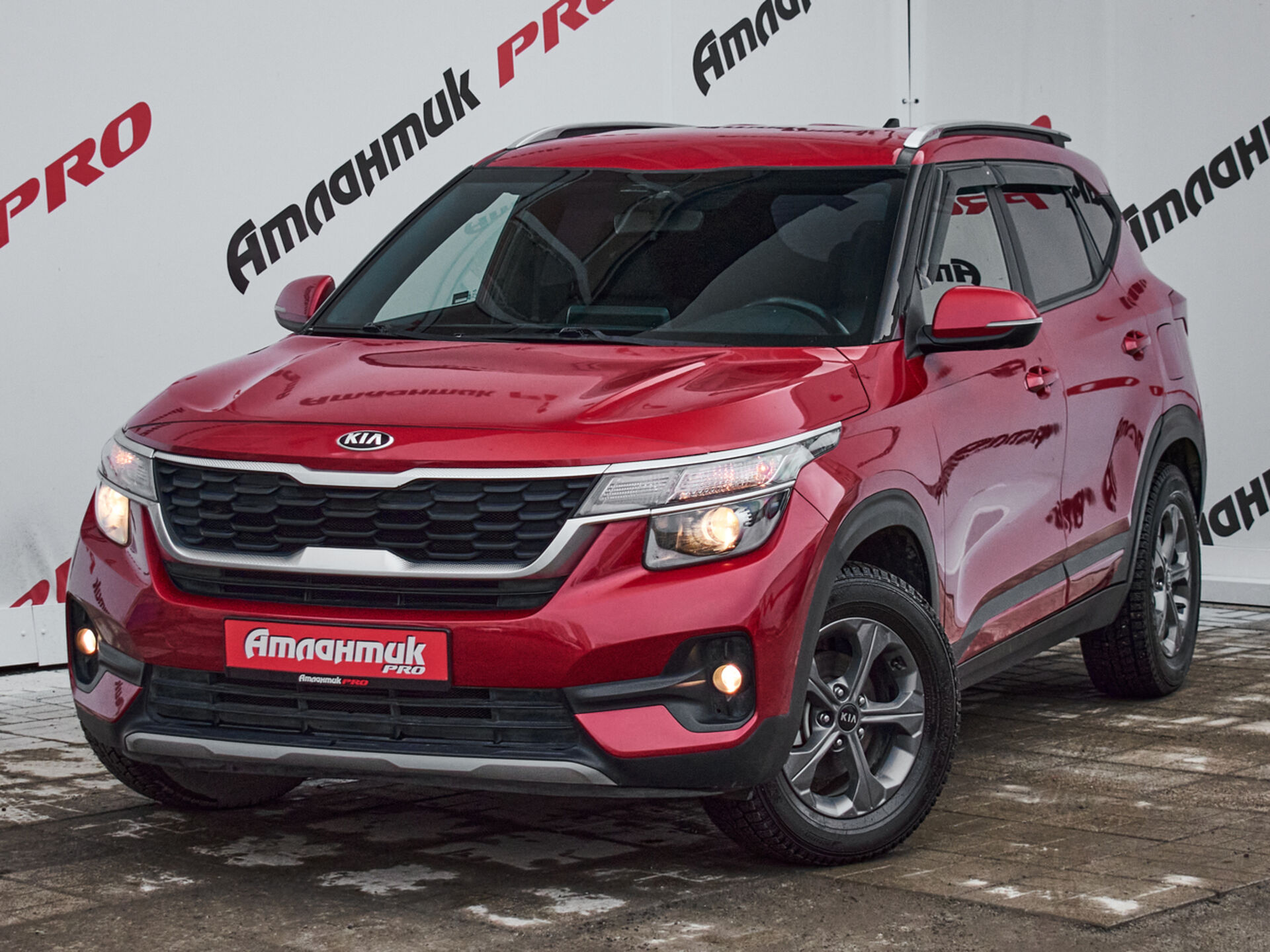 Купить Kia Seltos 1.6 AT (121 л.с.) 4WD, 2020 в Екатеренбурге