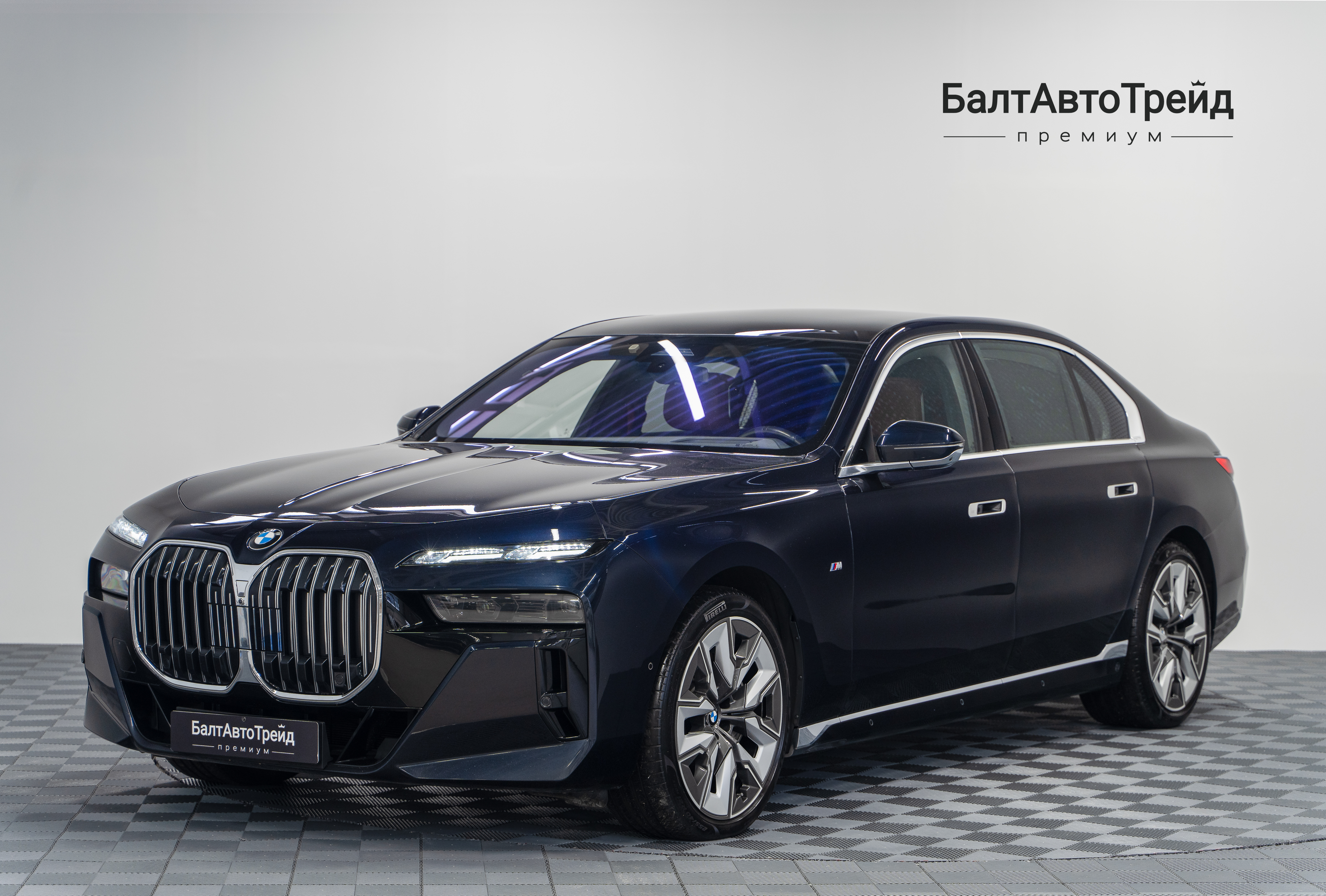 Купить авто с пробегом BMW 7 серии 760i xDrive 4.4 AT (544 л.с.) 4WD в БалтАвтоТрейд-М