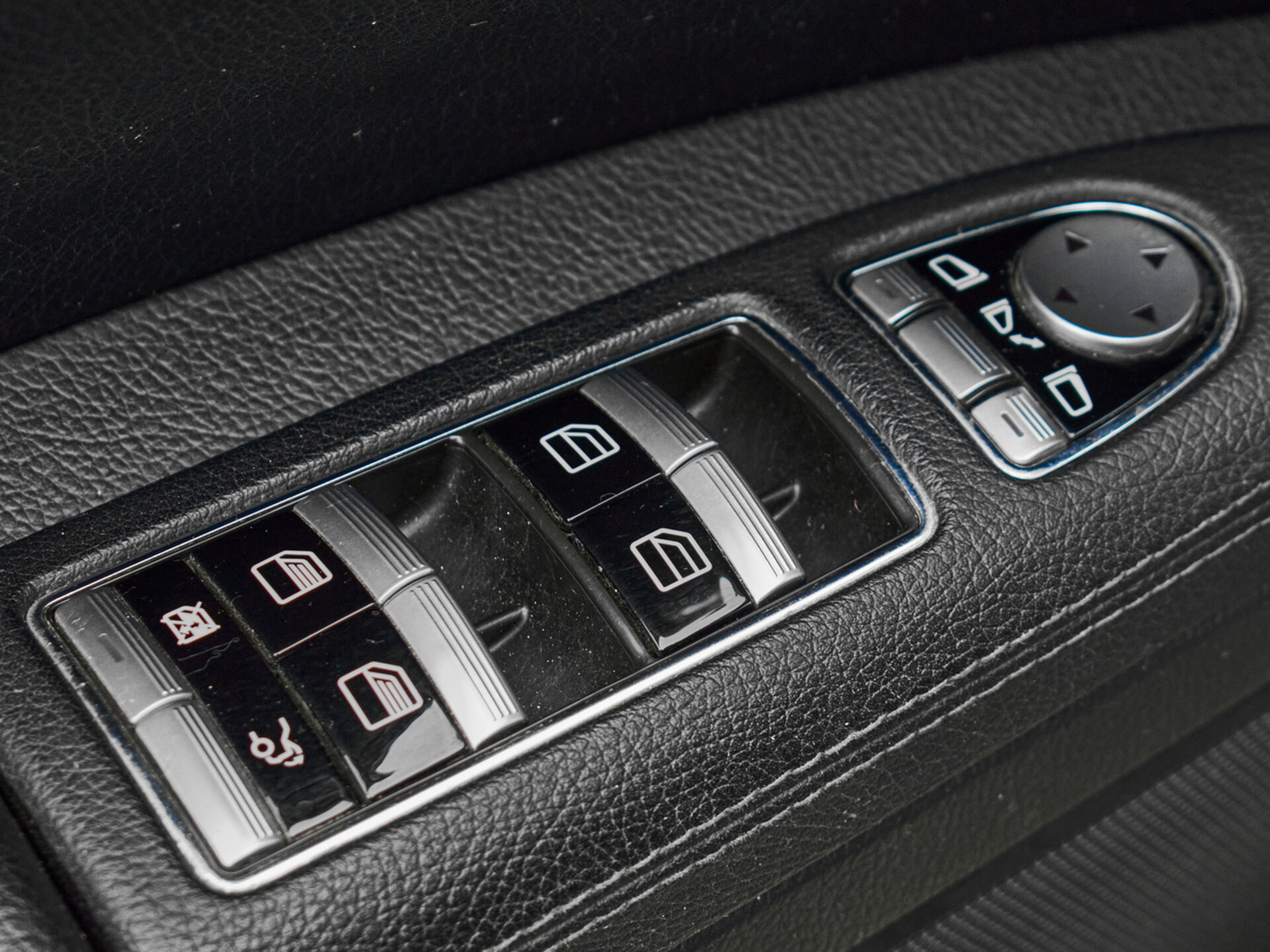 Купить Mercedes-Benz S-Класс 350 3.5 AT (272 л.с.) 4WD, 2010 в Екатеренбурге