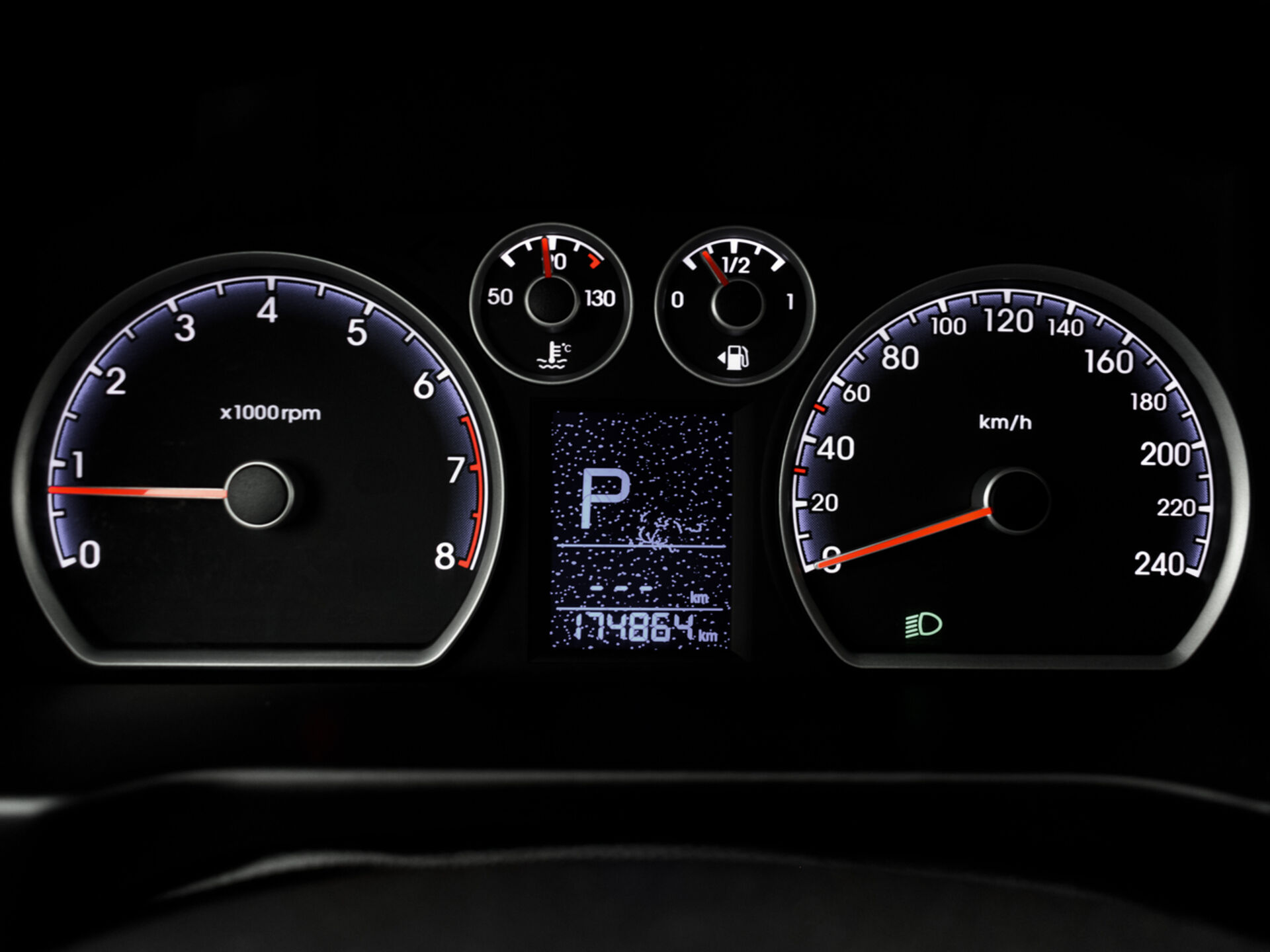 Купить Hyundai i30 1.6 AT (122 л.с.), 2010 в Екатеренбурге