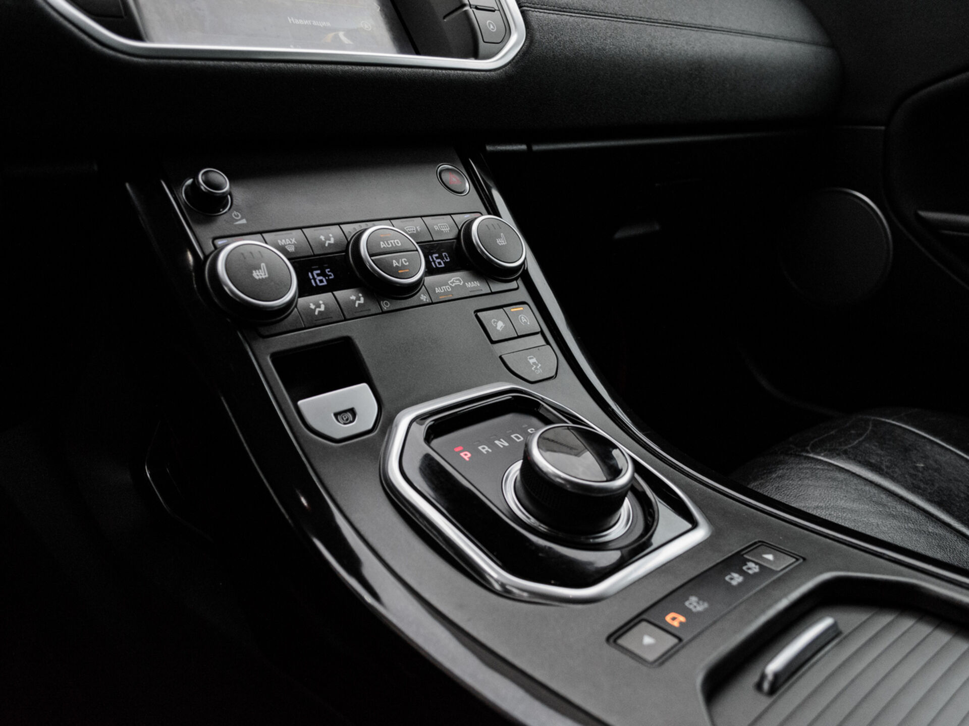 Купить Land Rover Range Rover Evoque 2.0 AT (290 л.с.) 4WD, 2017 в Екатеренбурге
