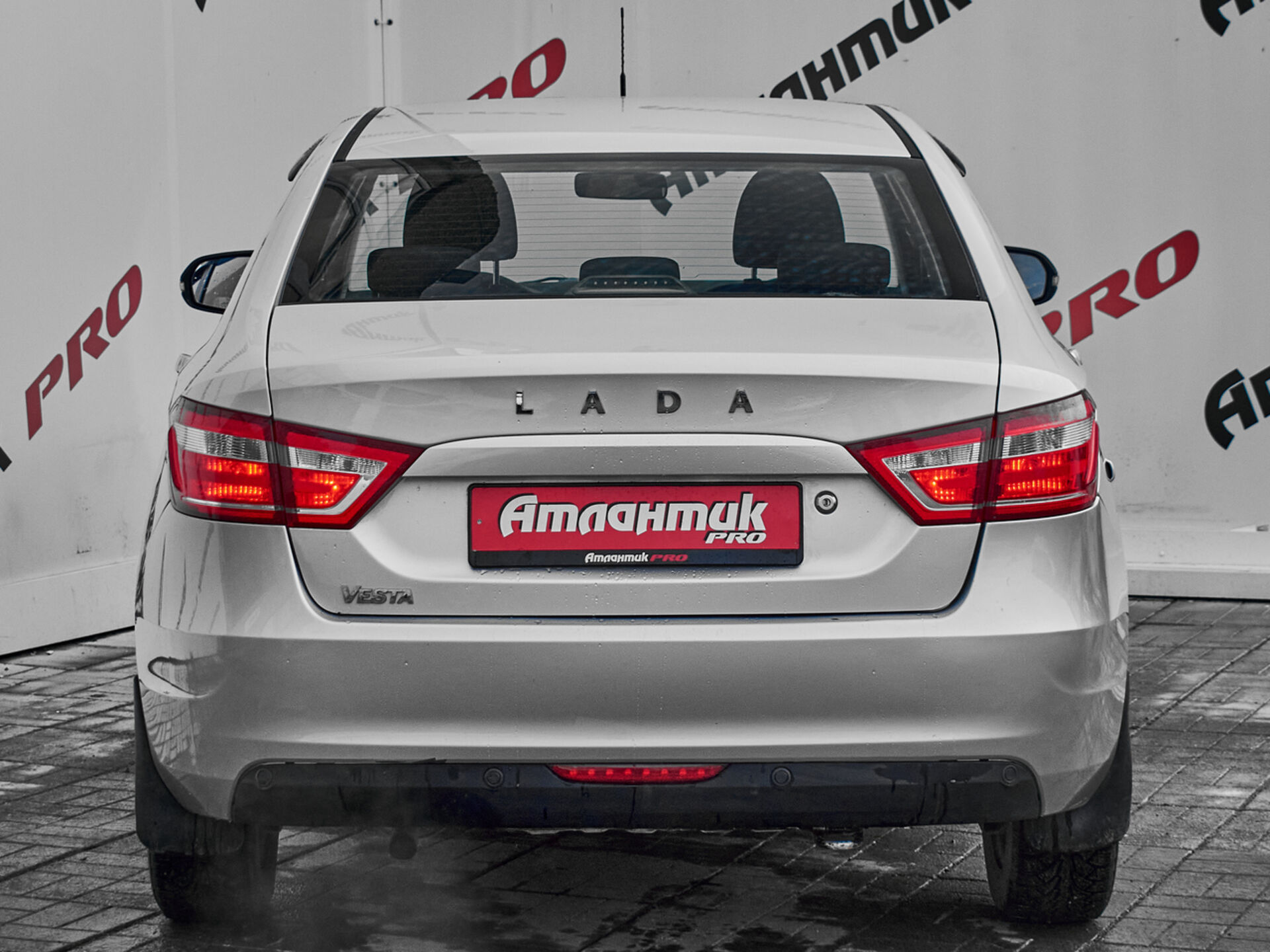 Купить Lada (ВАЗ) Vesta 1.6 MT (106 л.с.), 2016 в Екатеренбурге