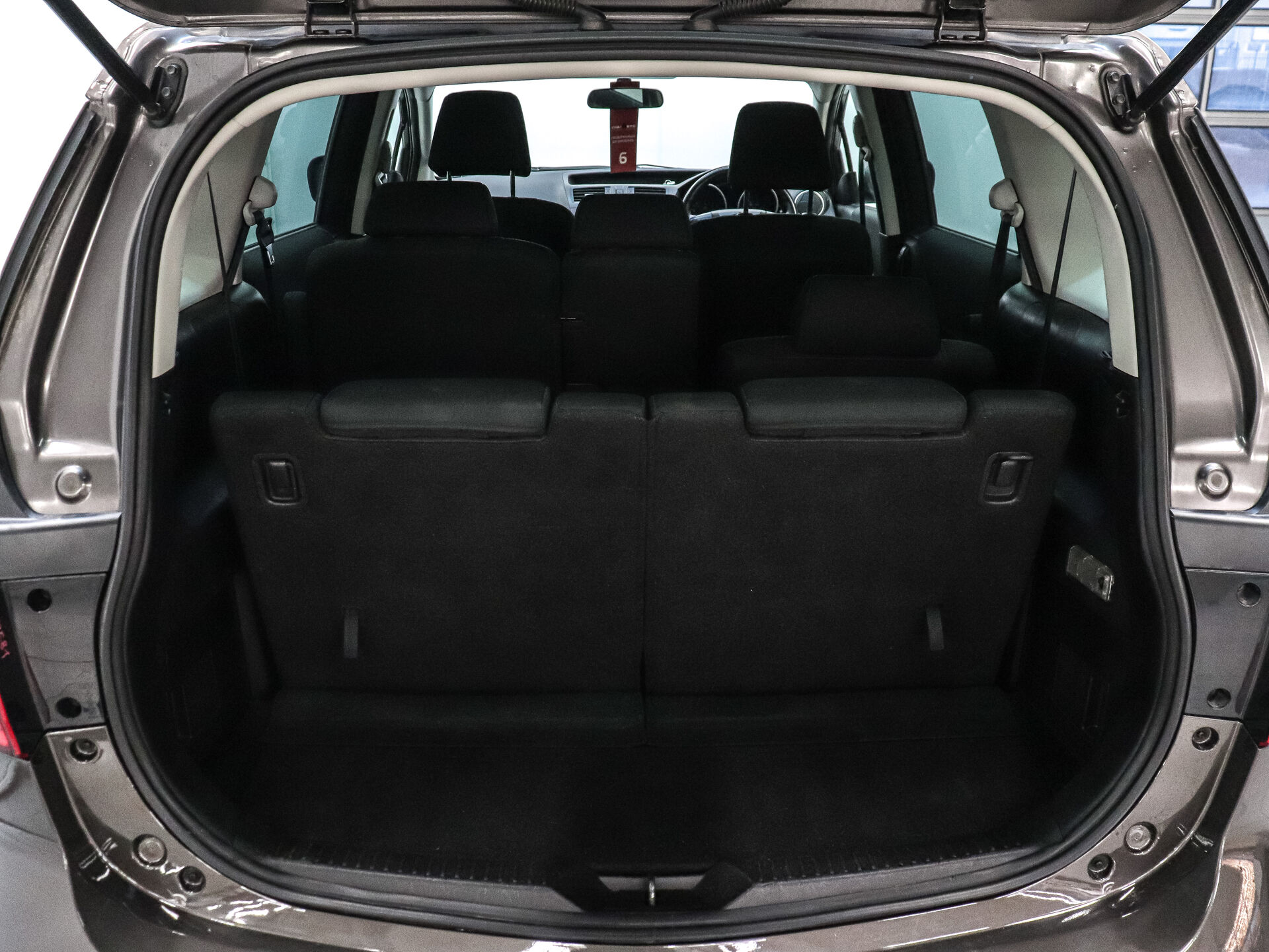 Mazda Premacy 2016 21