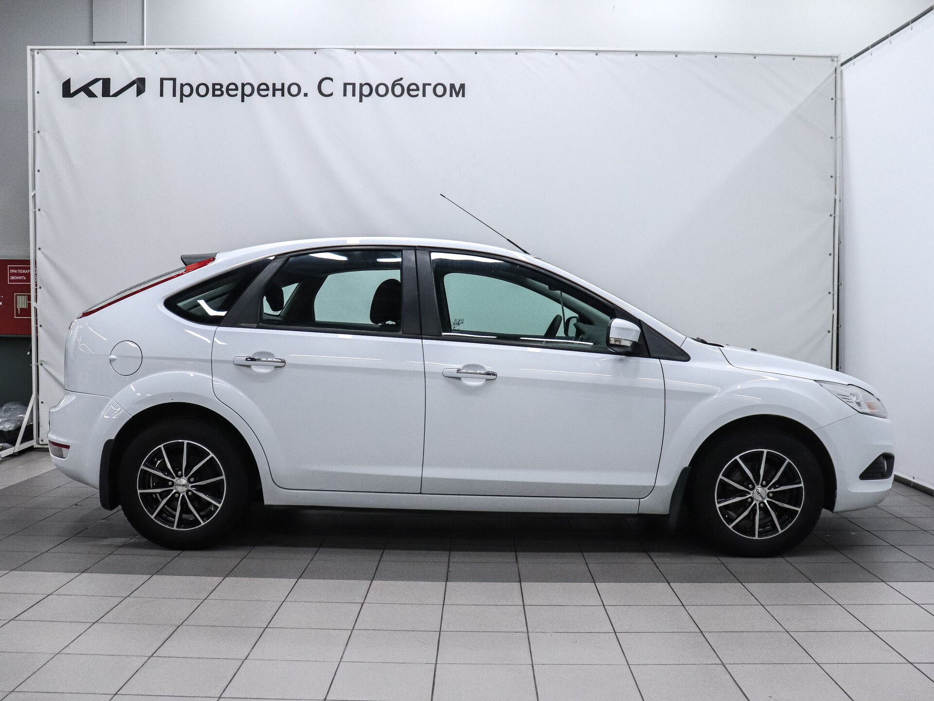 Ford Focus 2011 5
