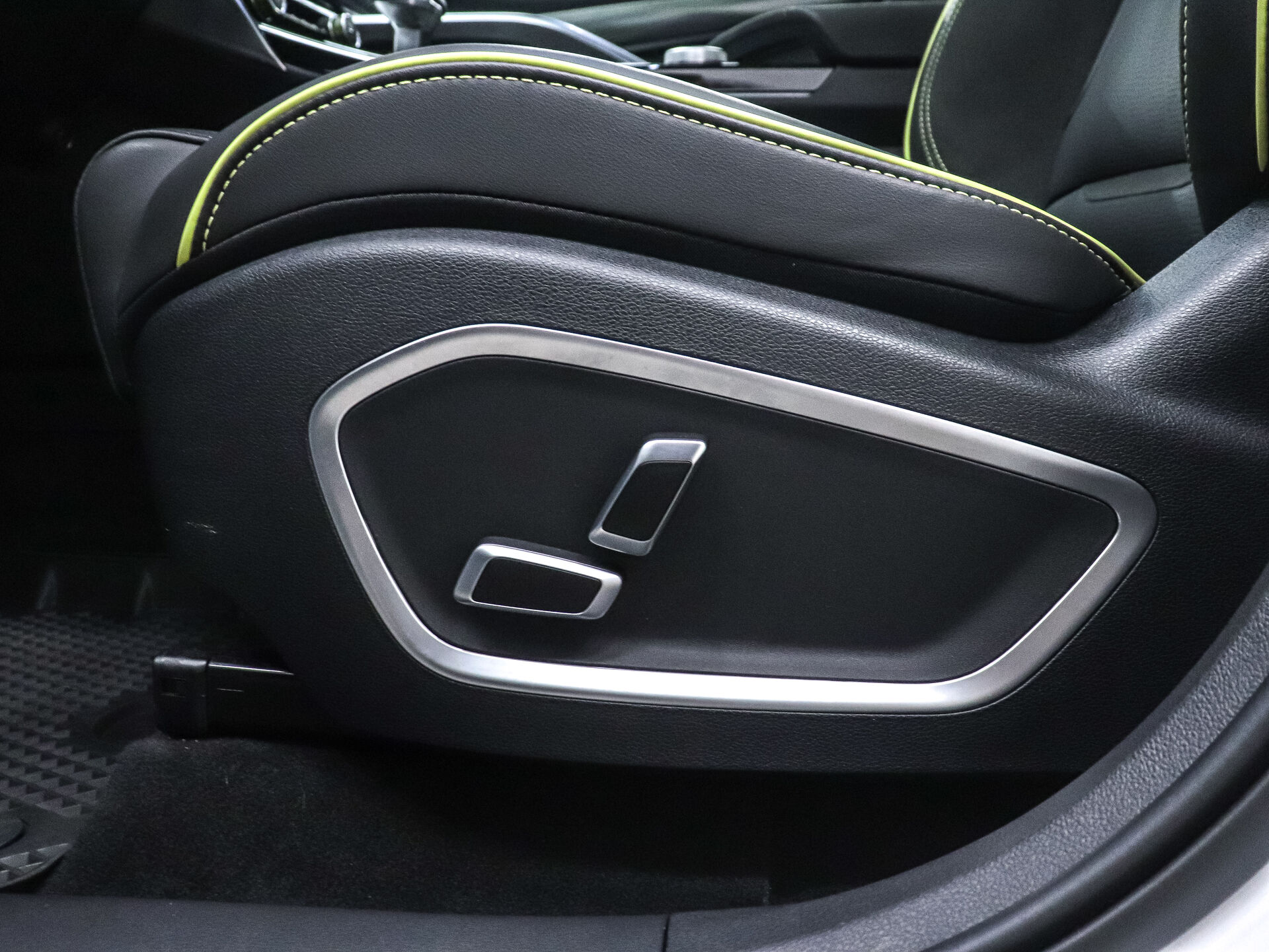 Geely Tugella 2023 9