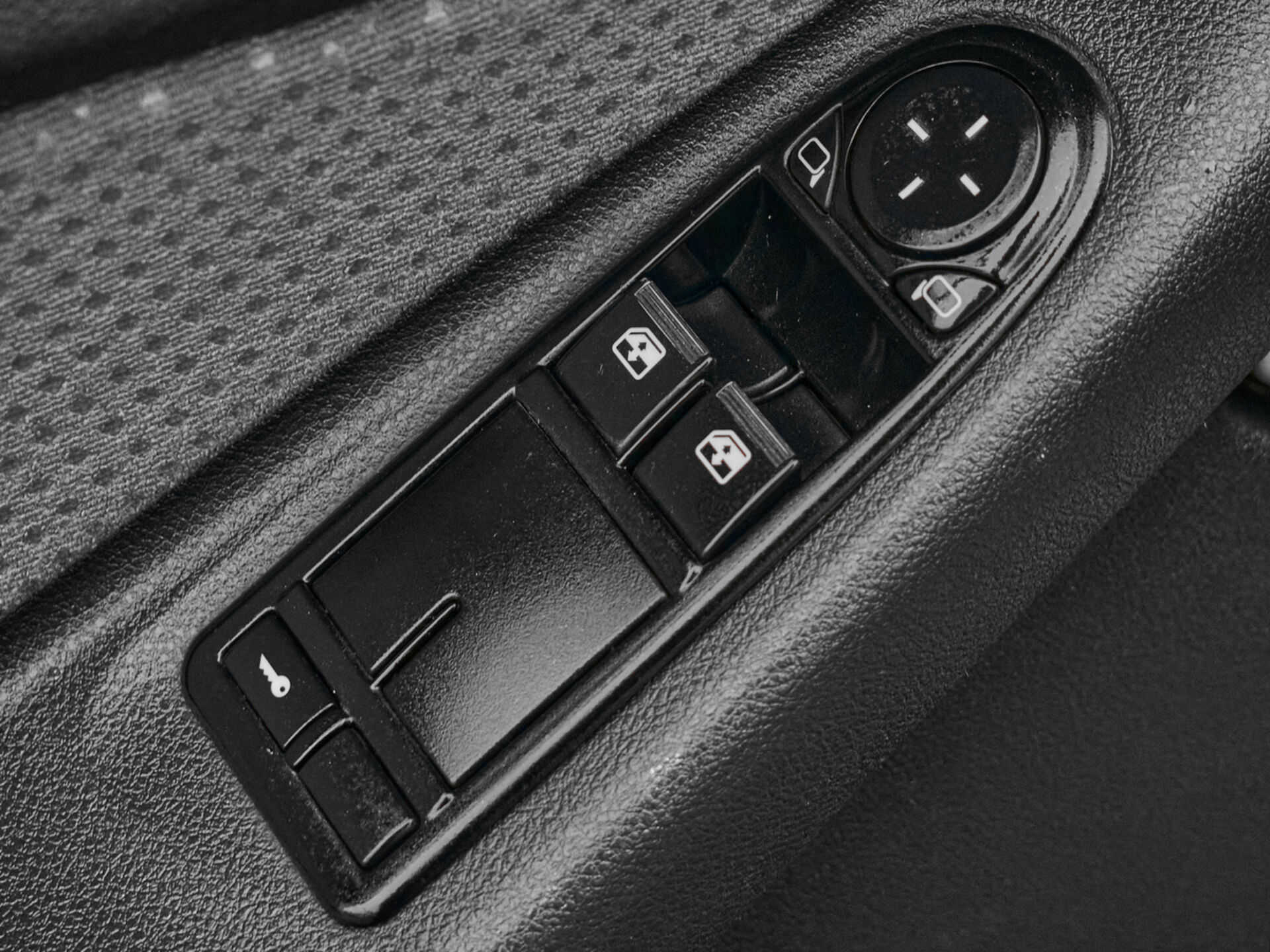 Купить Lada (ВАЗ) Kalina Cross 1.6 MT (87 л.с.), 2018 в Екатеренбурге