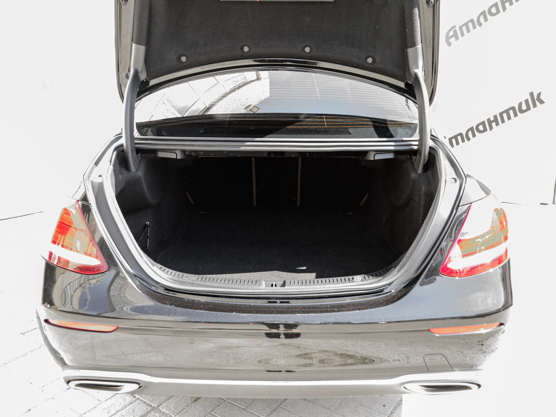 Купить Mercedes-Benz E-Класс 200 2.0 AT (184 л.с.), 2016 в Екатеренбурге