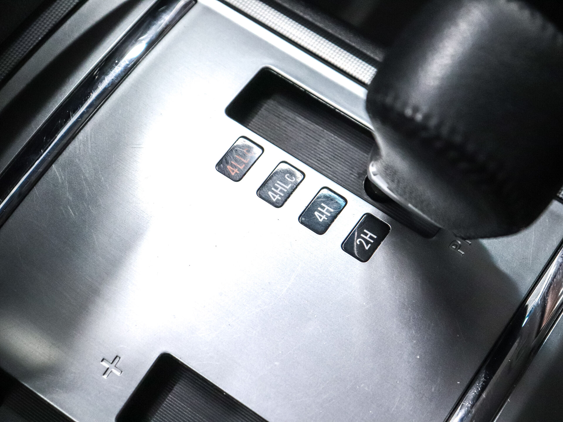 Mitsubishi Pajero 2010 16