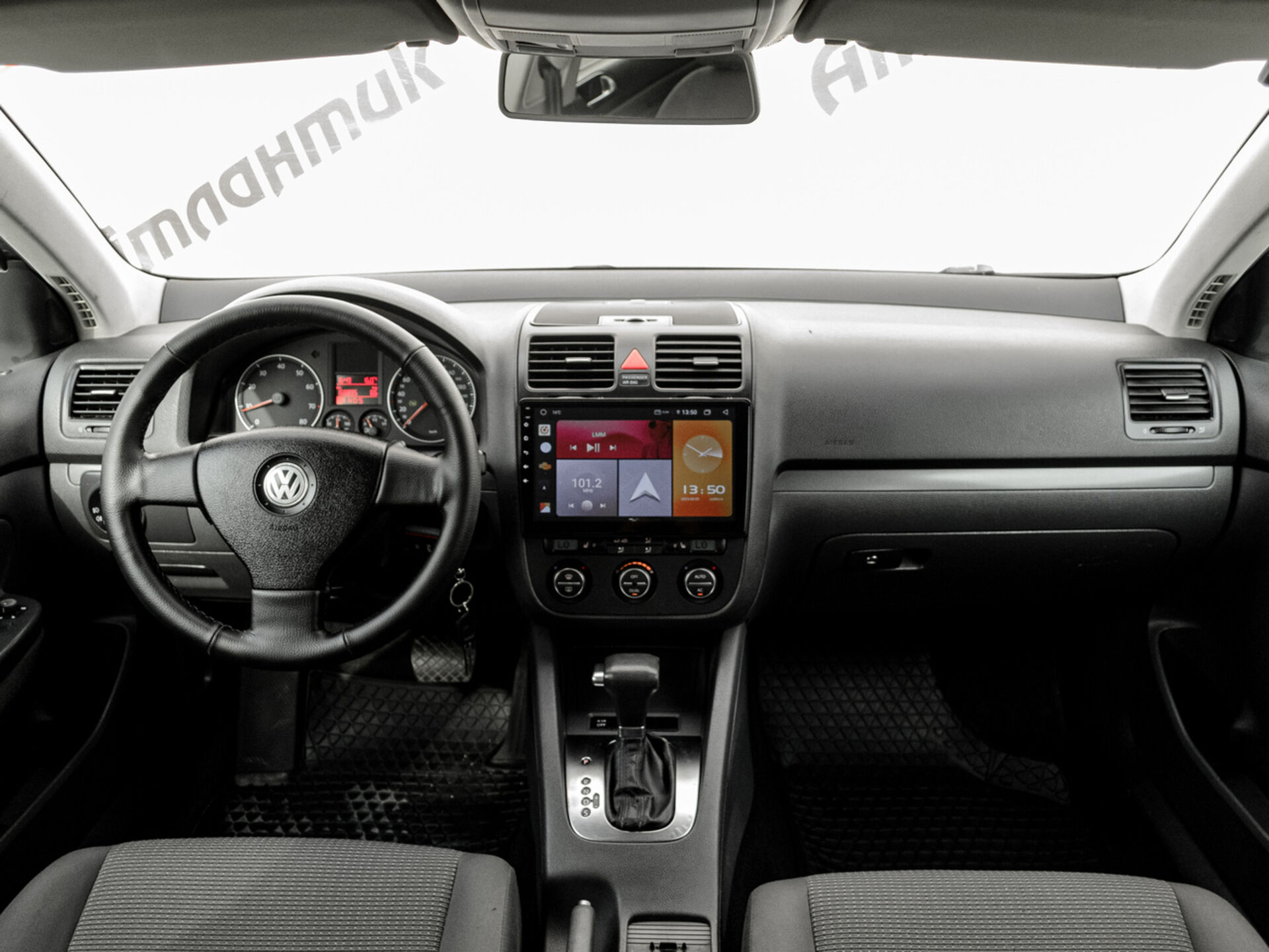 Купить Volkswagen Jetta 1.6 AT (102 л.с.), 2009 в Екатеренбурге