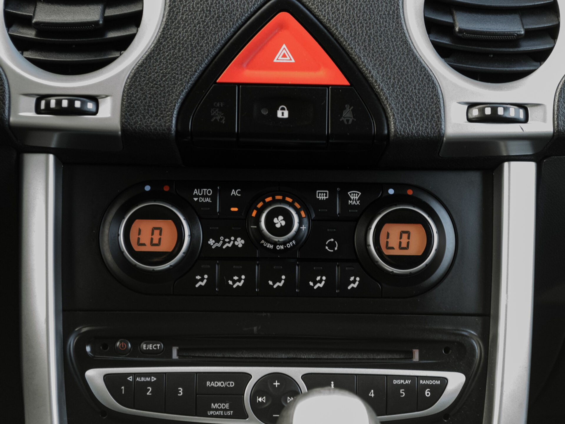 Купить Renault Koleos 2.5 CVT (171 л.с.) 4WD, 2008 в Екатеренбурге