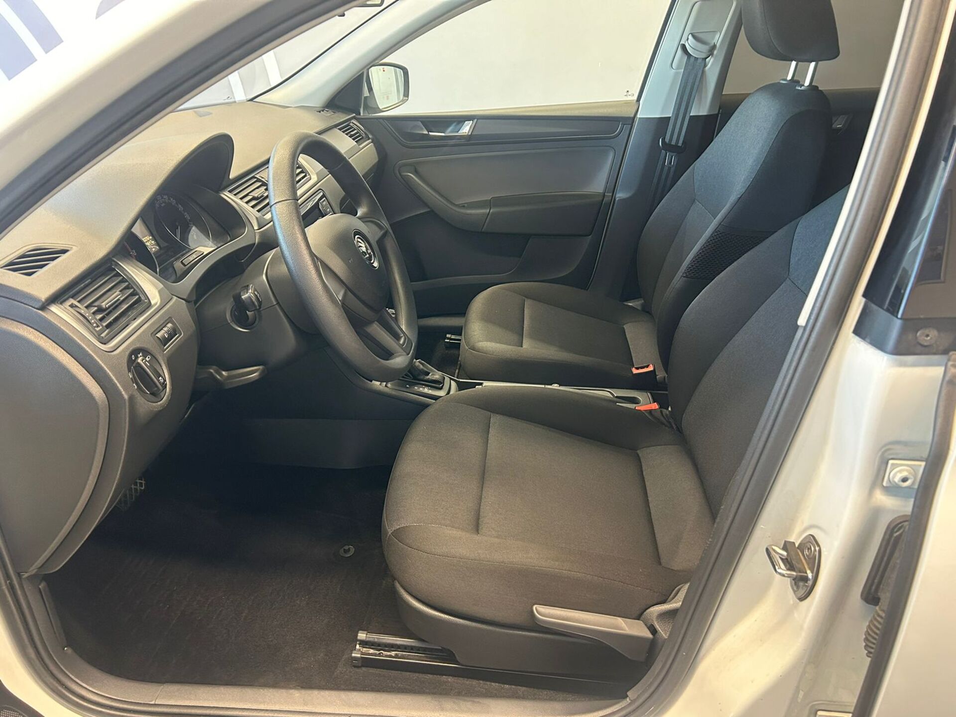 Skoda Rapid, 124190000000₽ - вид 8
