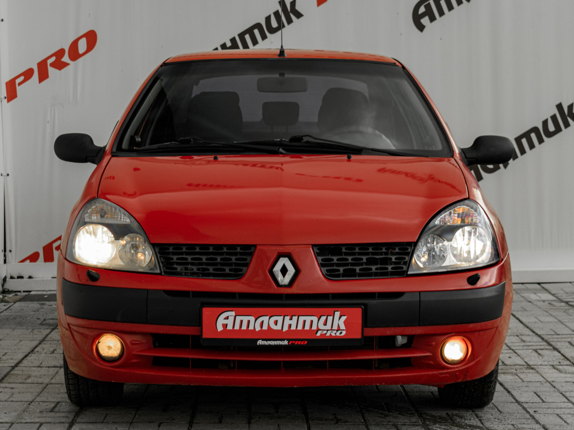 Купить Renault Symbol 1.4 MT (75 л.с.), 2002 в Екатеренбурге