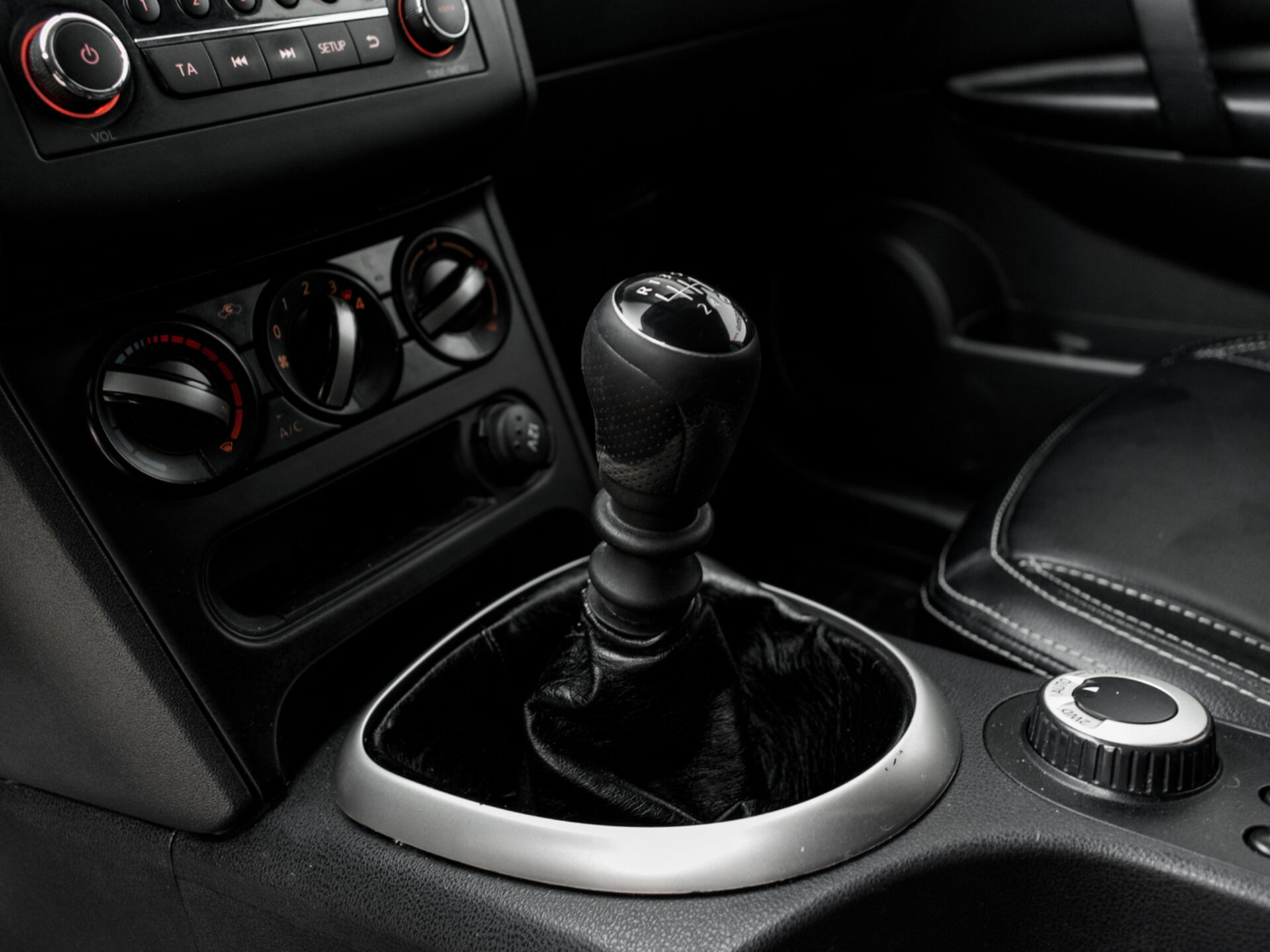 Купить Nissan Qashqai 2.0 MT (141 л.с.) 4WD, 2013 в Екатеренбурге