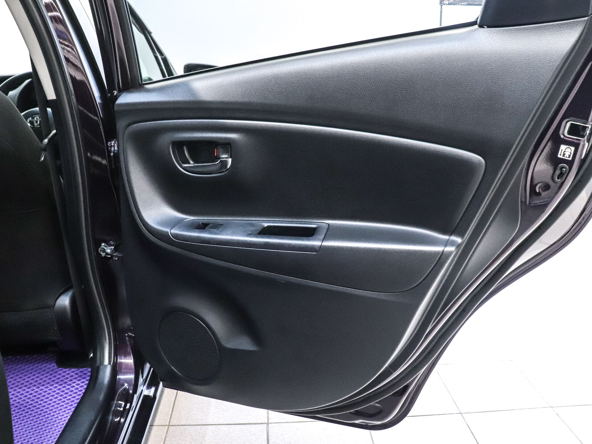 Toyota Vitz 2016 16