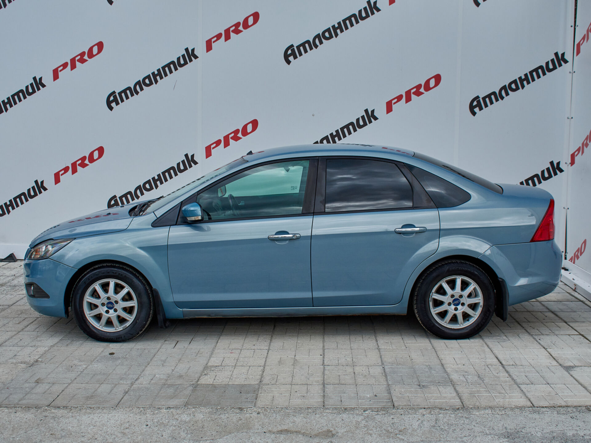 Купить Ford Focus 2.0 MT (145 л.с.), 2010 в Екатеренбурге