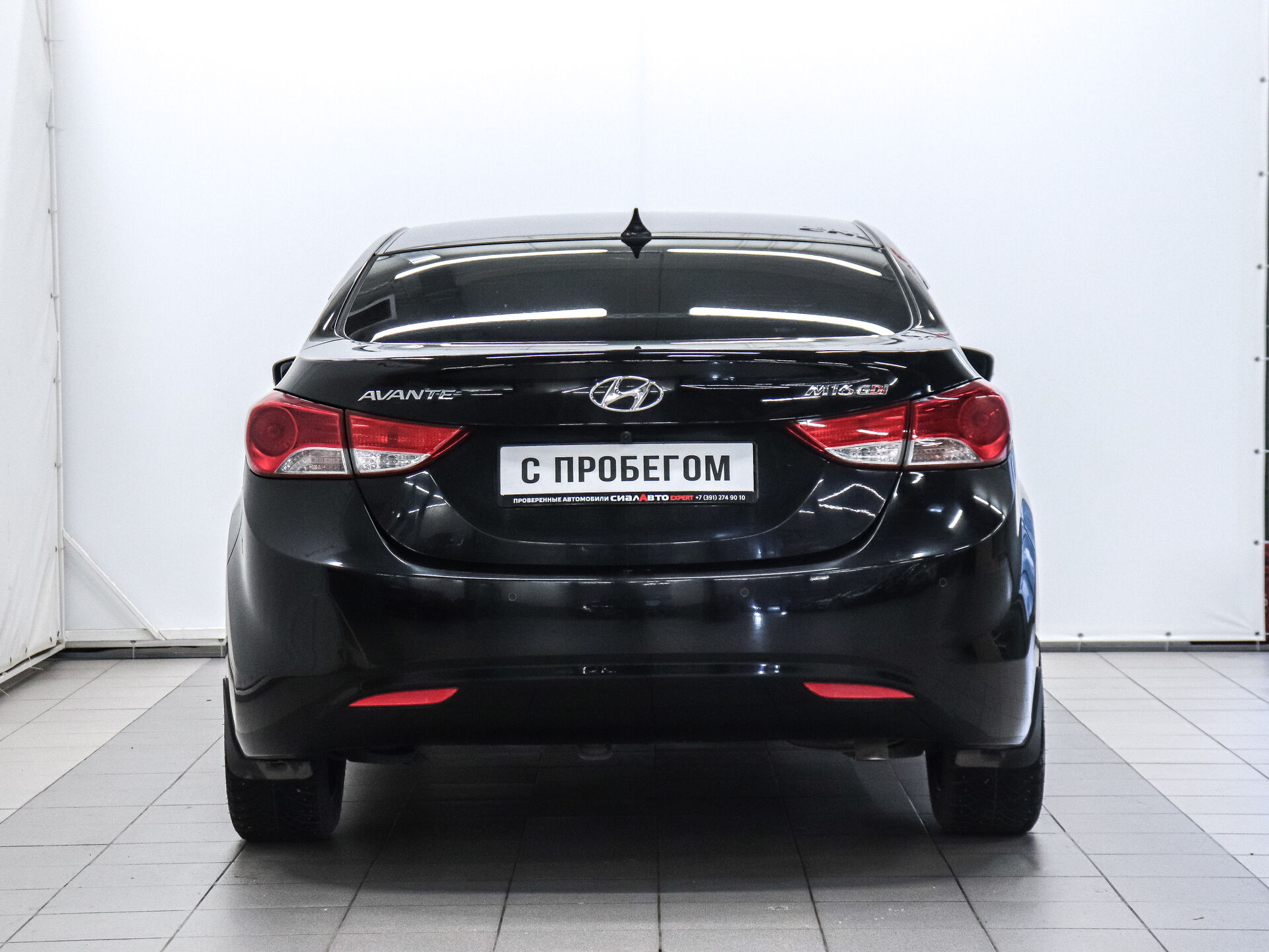 Hyundai Avante 2012 4