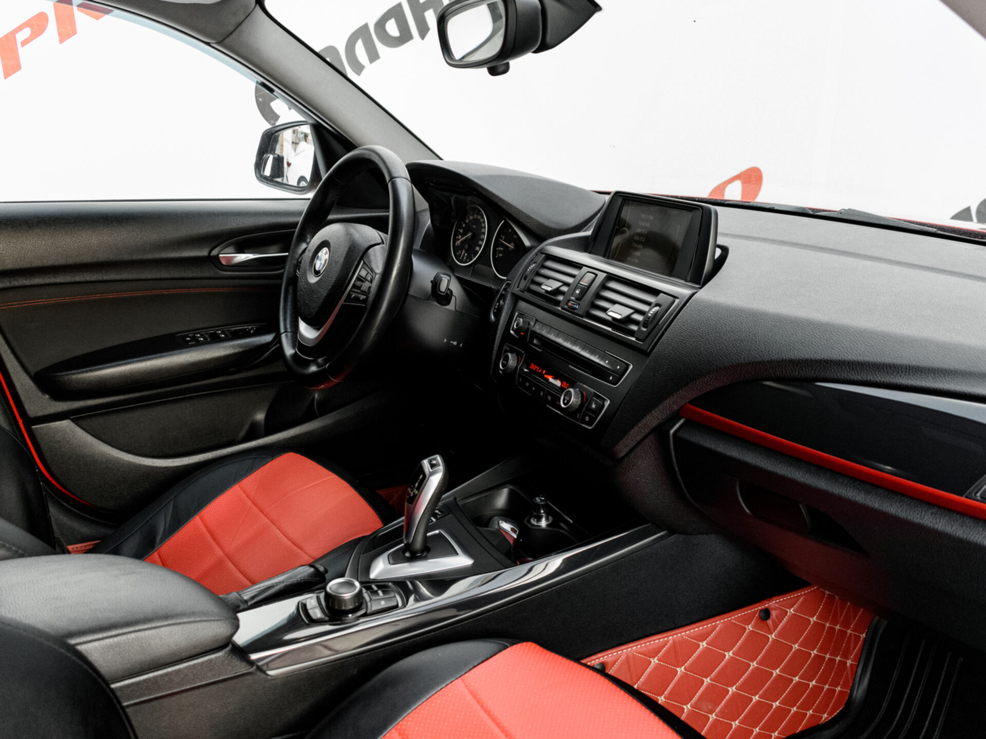 Купить BMW 1 серии 118i 1.6 AT (170 л.с.), 2011 в Екатеренбурге