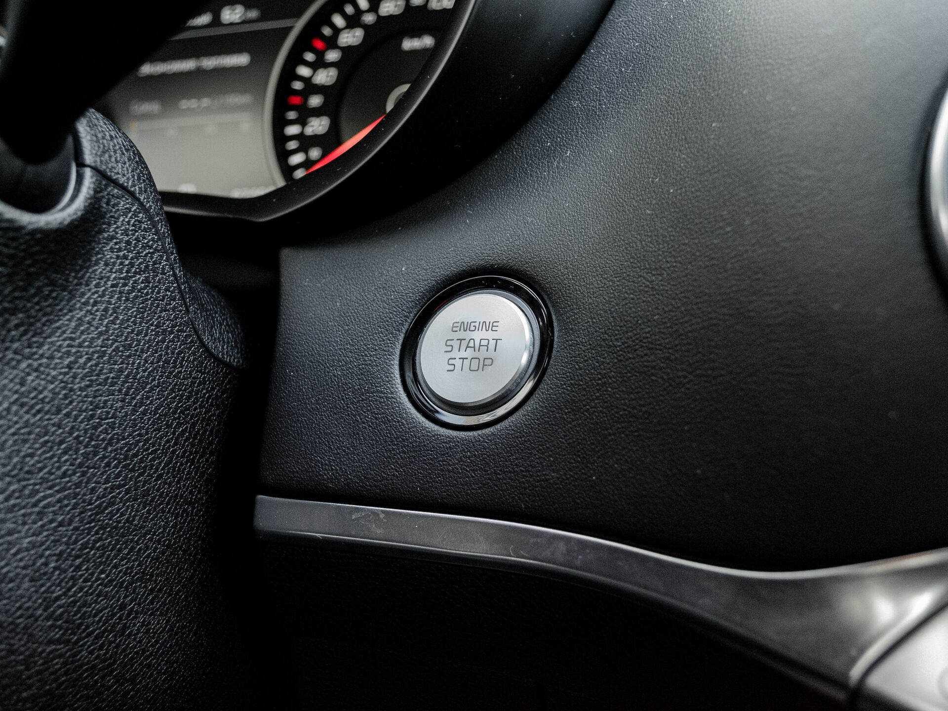 Купить Kia Stinger 2.0 AT (247 л.с.) 4WD, 2018 в Екатеренбурге