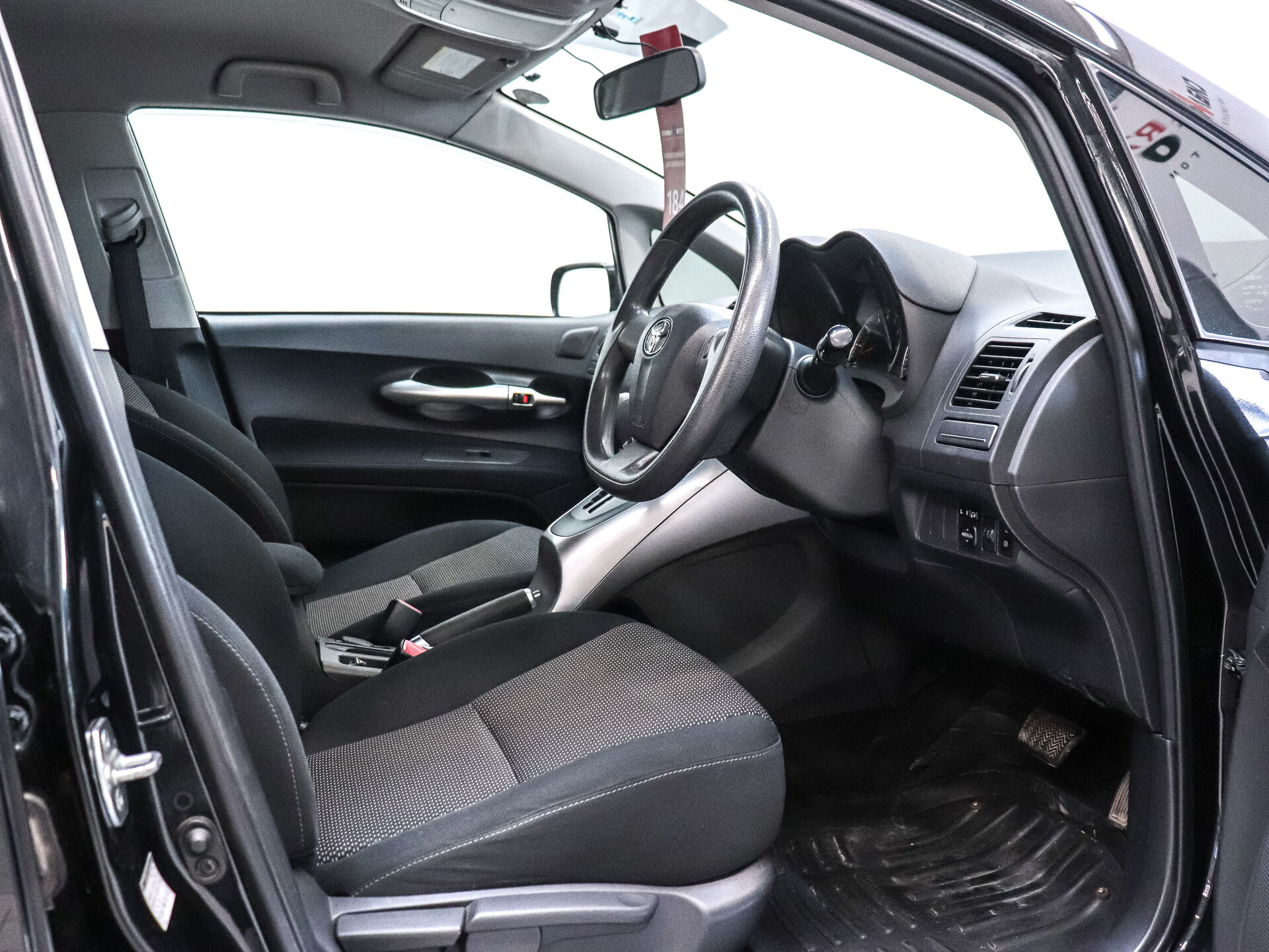 Toyota Auris 2010 8