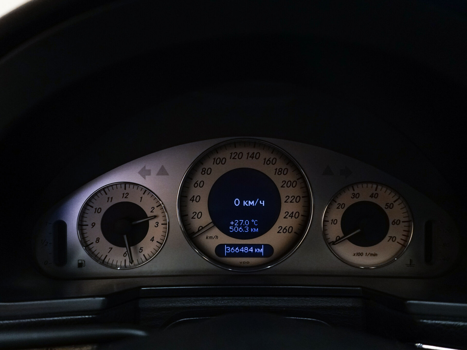 Mercedes-Benz E-Класс 2006 14