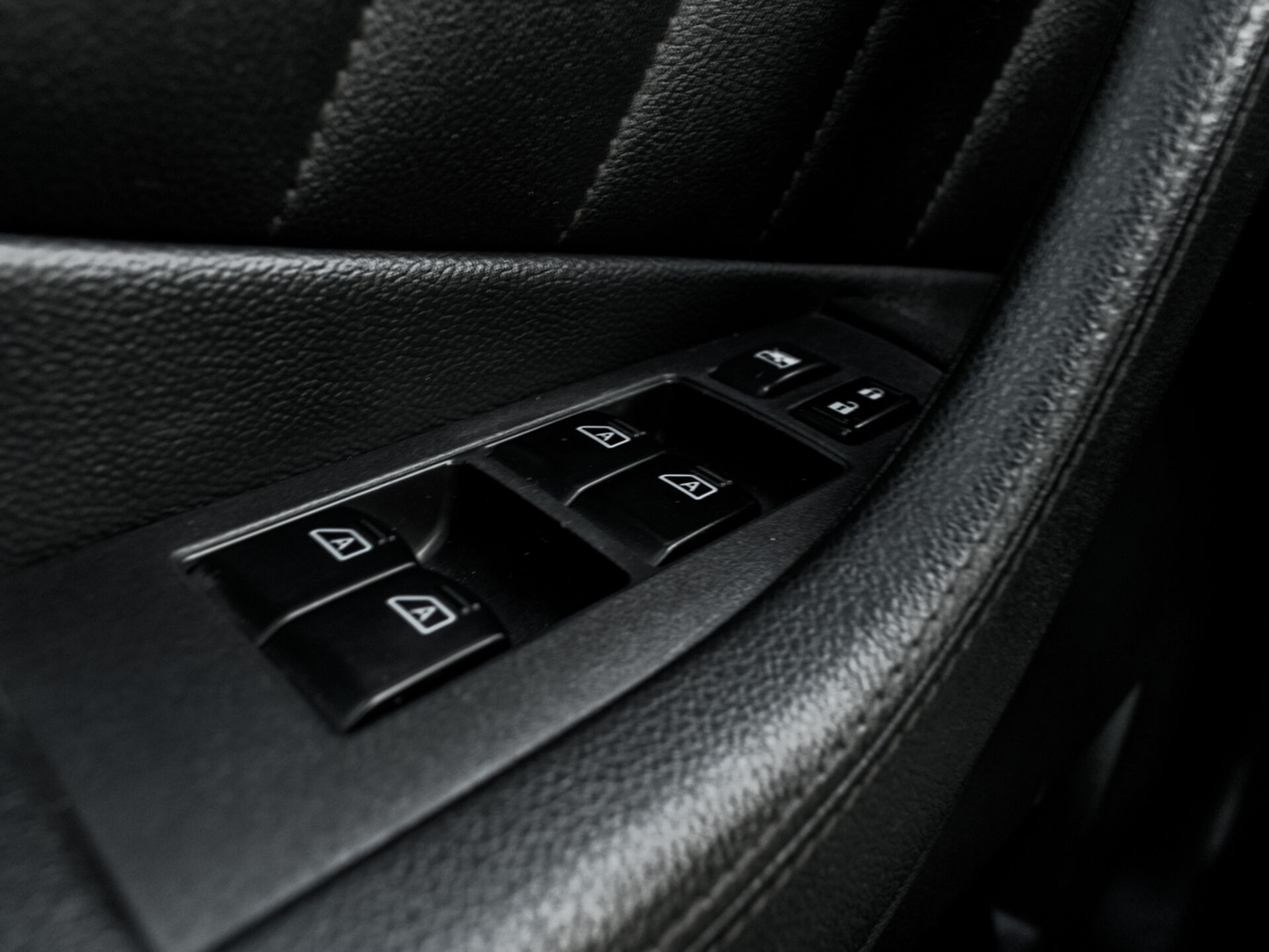 Купить Infiniti FX FX37 3.7 AT (333 л.с.) 4WD, 2010 в Екатеренбурге