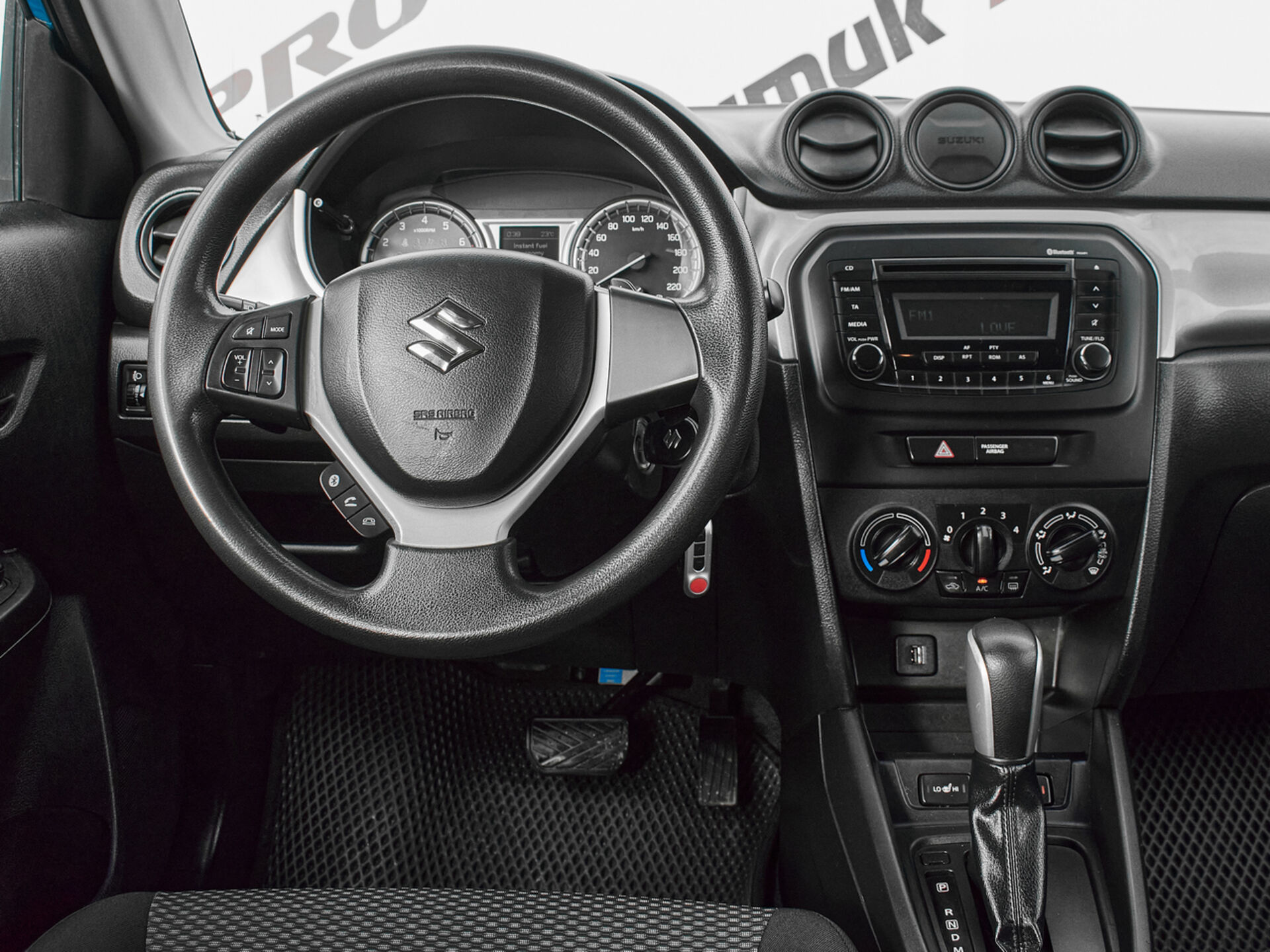 Купить Suzuki Vitara 1.6 AT (117 л.с.), 2016 в Екатеренбурге