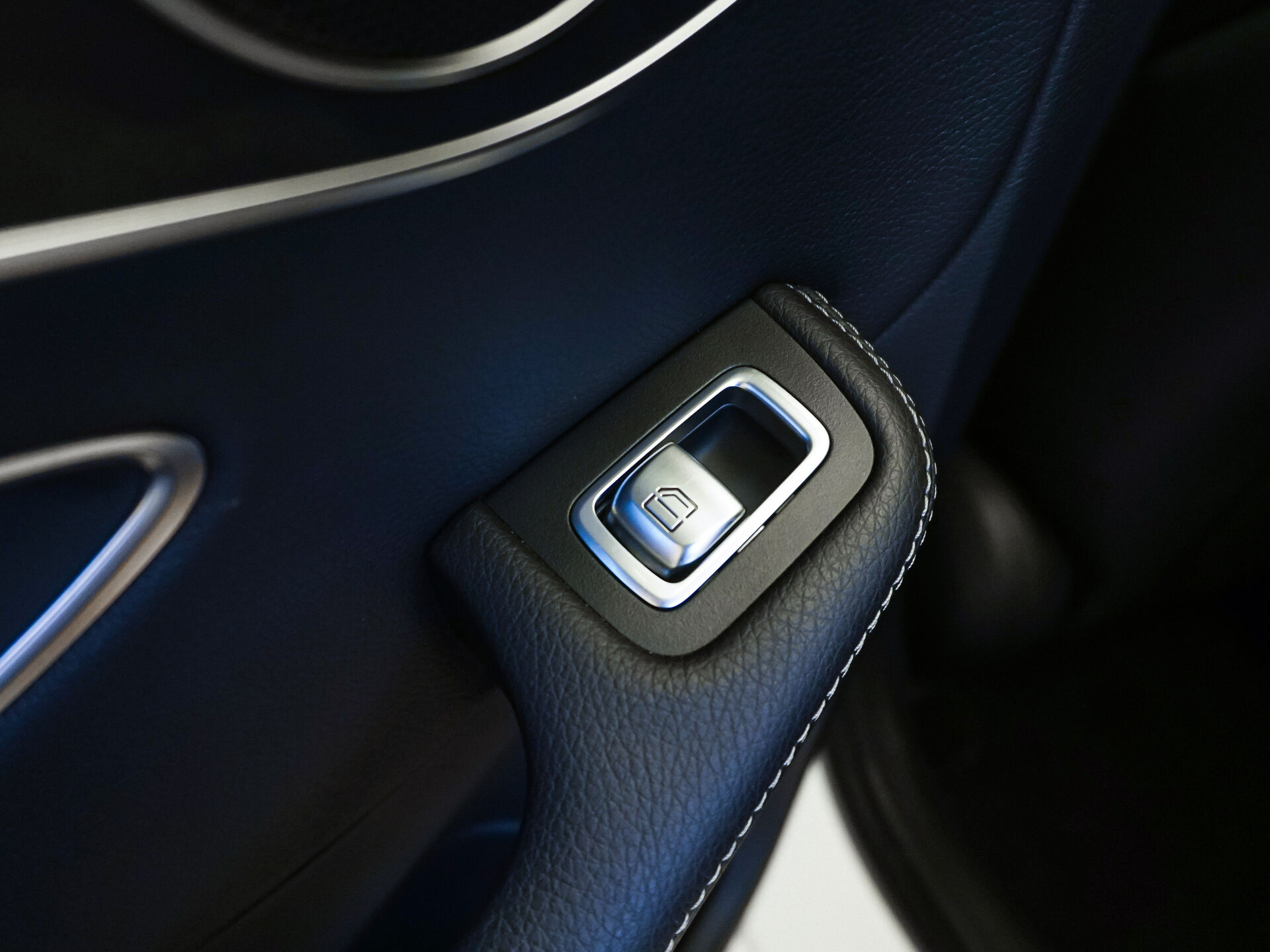 Mercedes-Benz C-Класс 2016 28