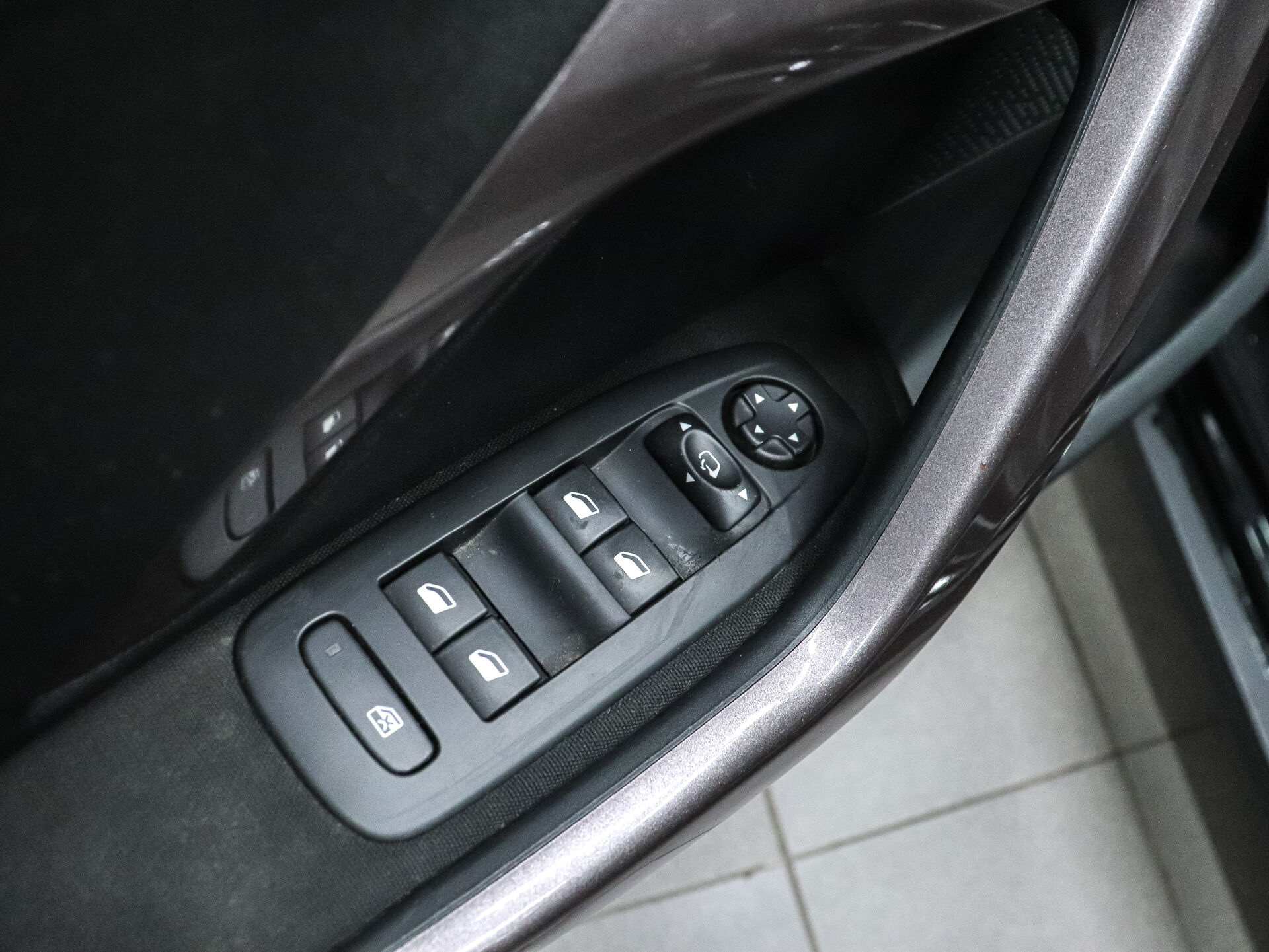 Peugeot 2008 2014 7