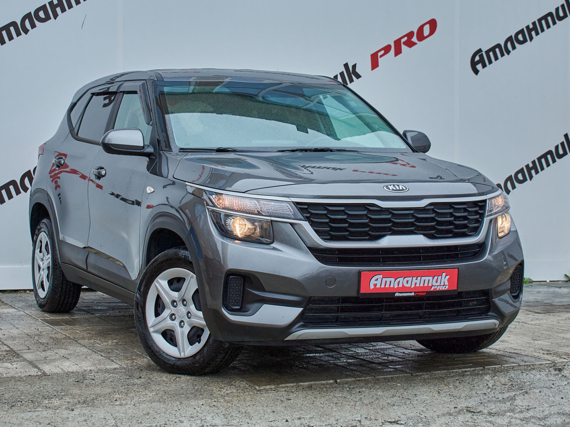 Купить Kia Seltos 1.6 AT (123 л.с.), 2020 в Екатеренбурге
