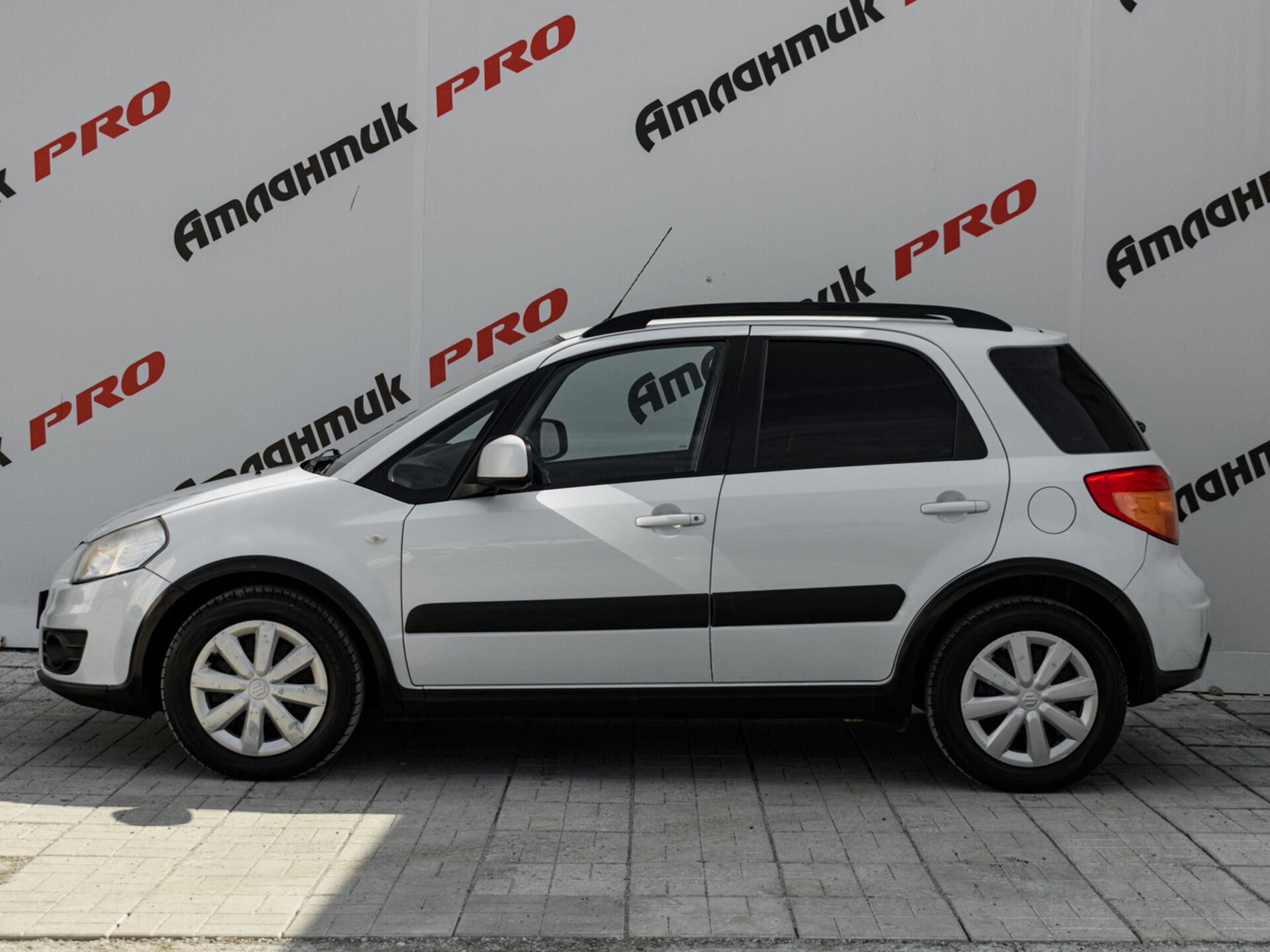 Купить Suzuki SX4 1.6 AT (112 л.с.), 2012 в Екатеренбурге