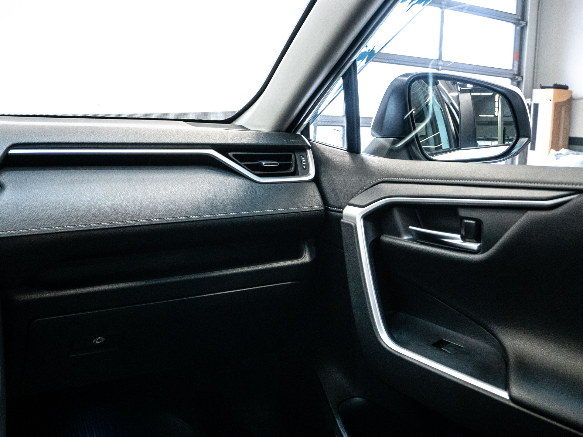 Toyota RAV4 2019 21