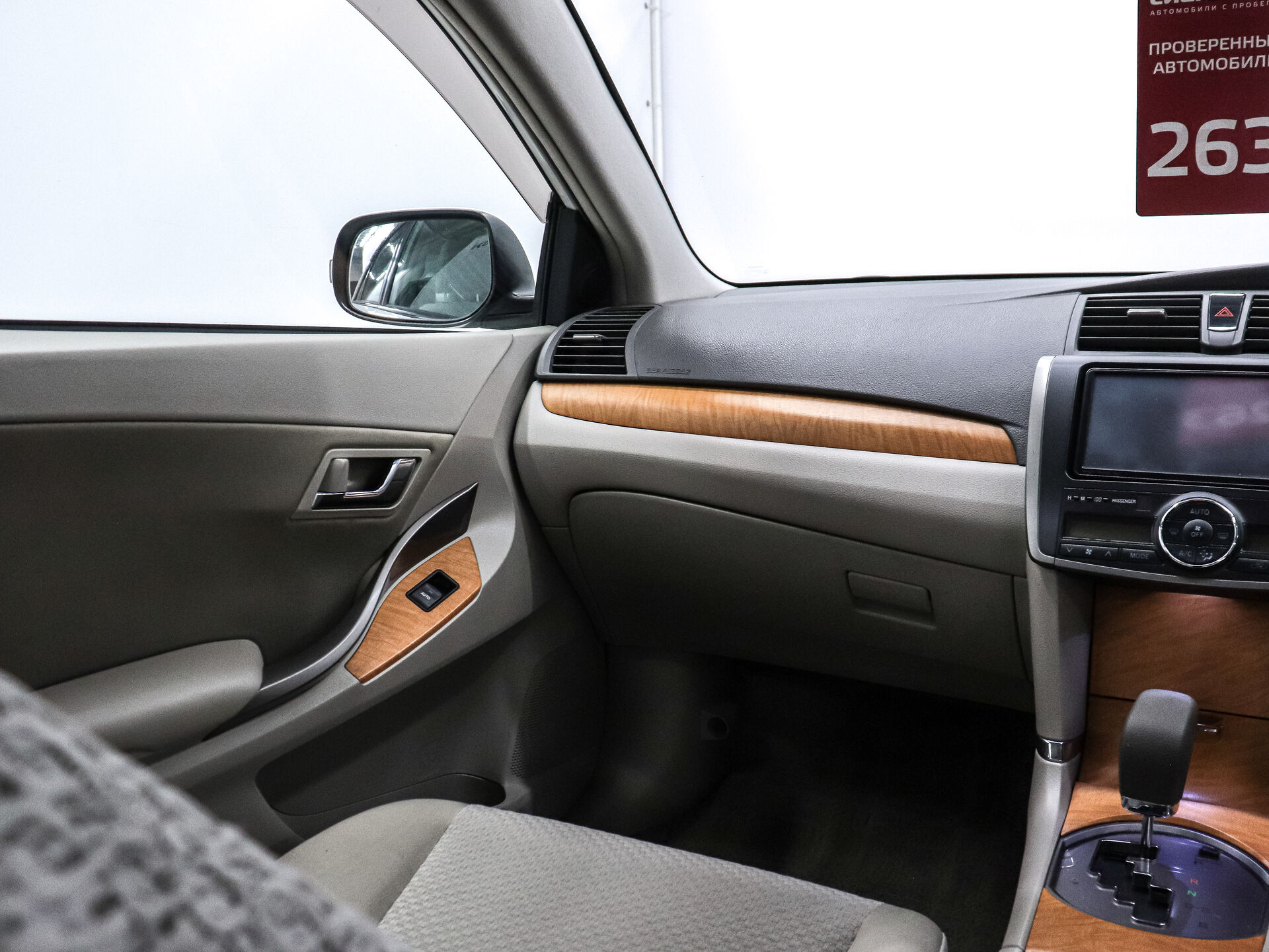 Toyota Premio 2009 13