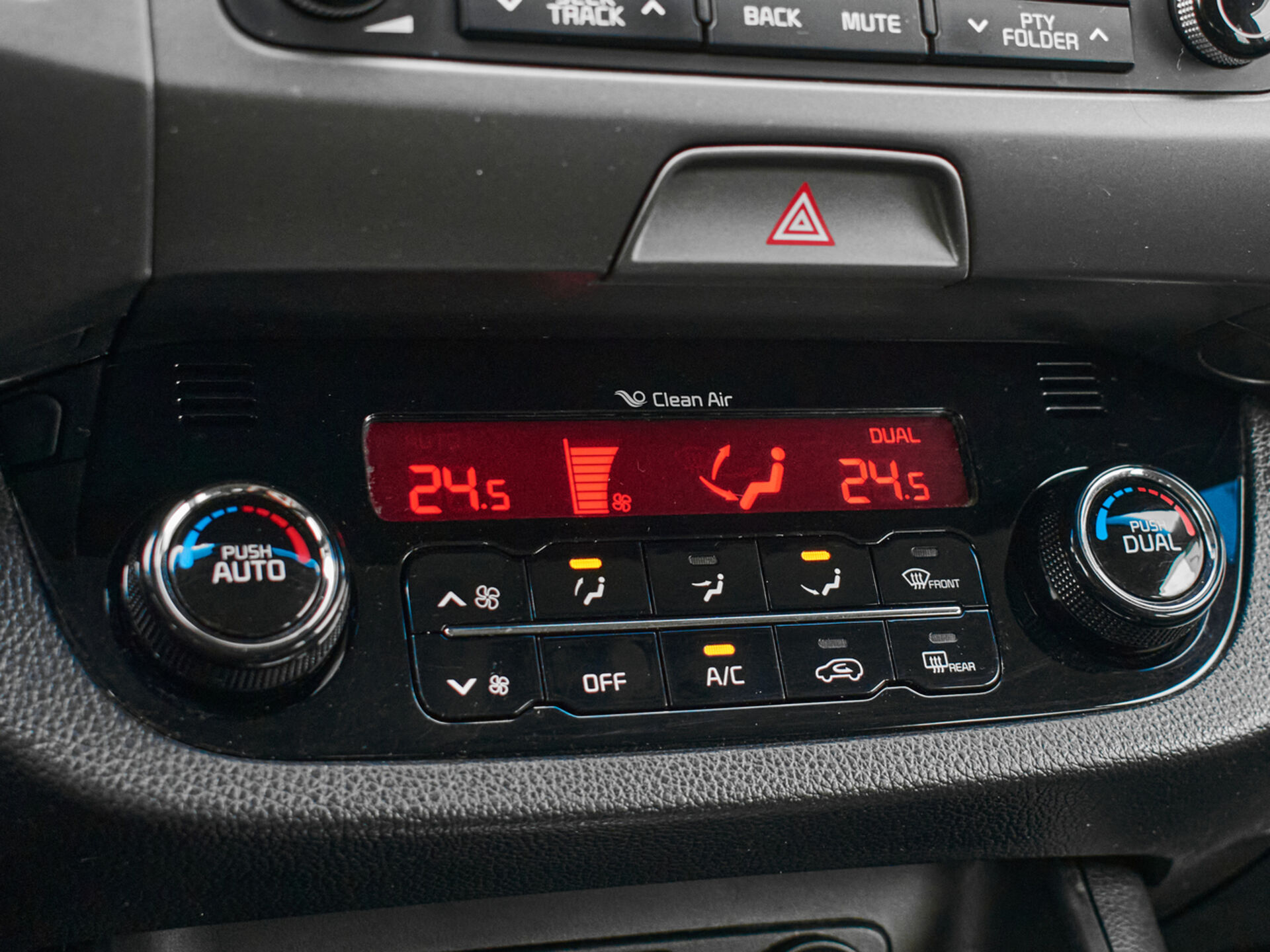 Купить Kia Sportage 2.0 AT (150 л.с.) 4WD, 2014 в Екатеренбурге