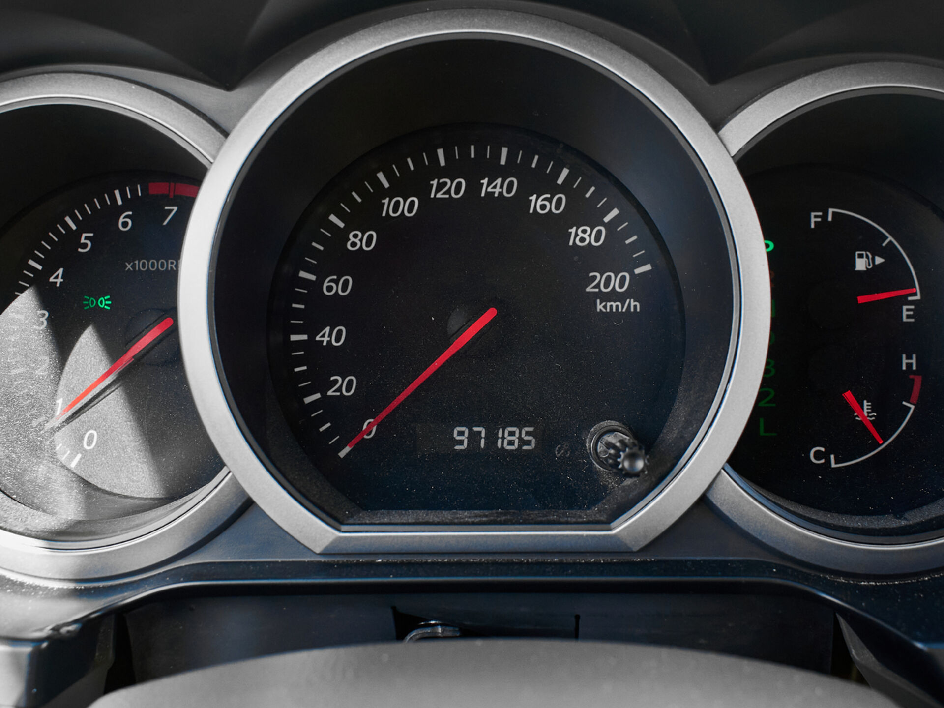 Купить Suzuki Grand Vitara 2.0 AT (140 л.с.) 4WD, 2008 в Екатеренбурге