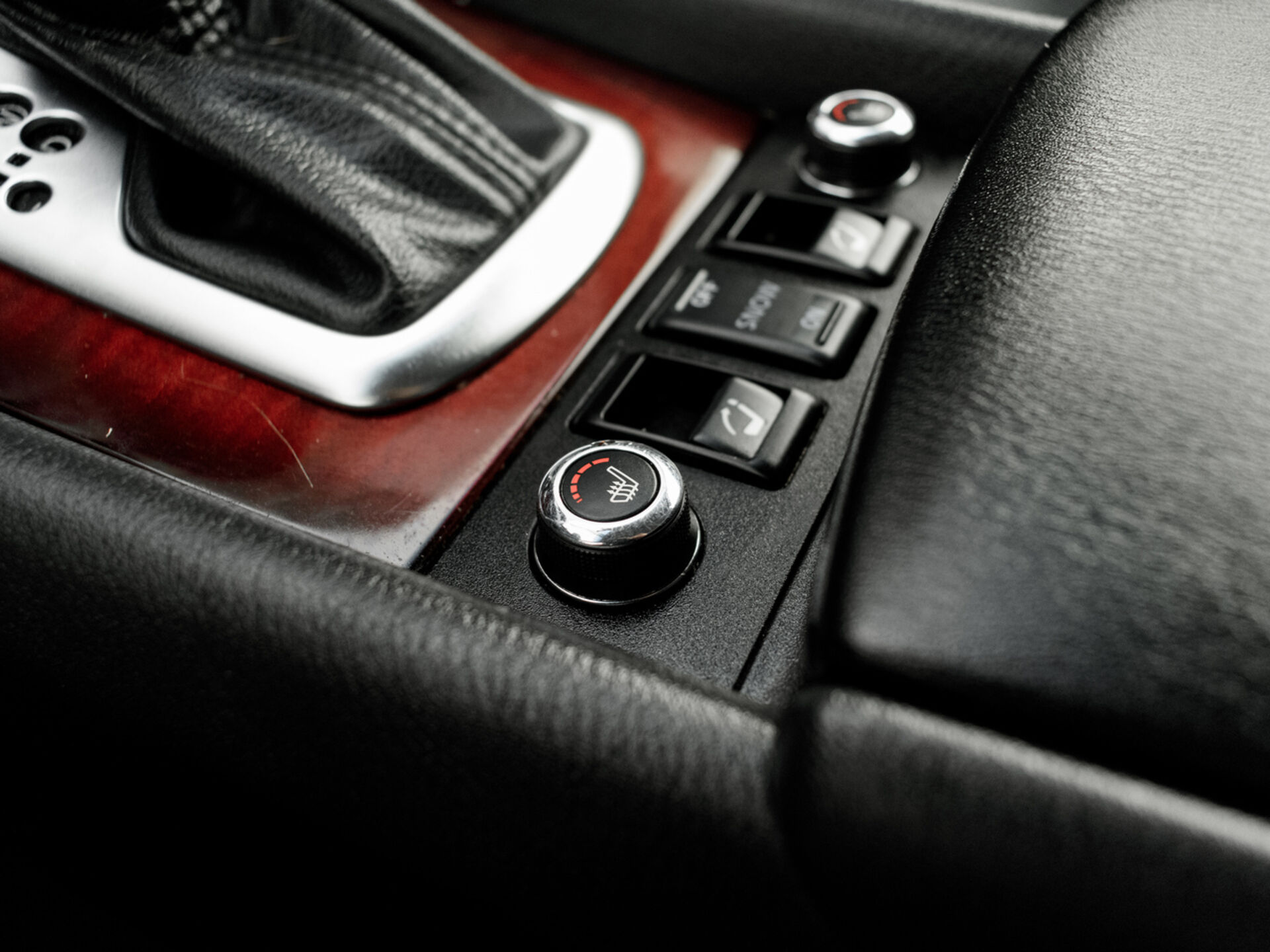 Купить Infiniti QX50 2.5 AT (222 л.с.) 4WD, 2014 в Екатеренбурге