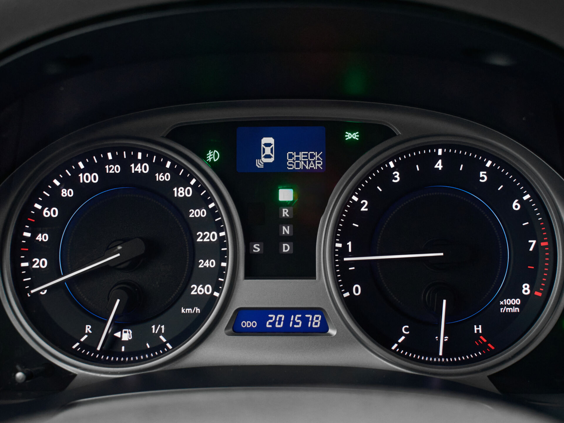 Купить Lexus IS 250 2.5 AT (208 л.с.), 2010 в Екатеренбурге