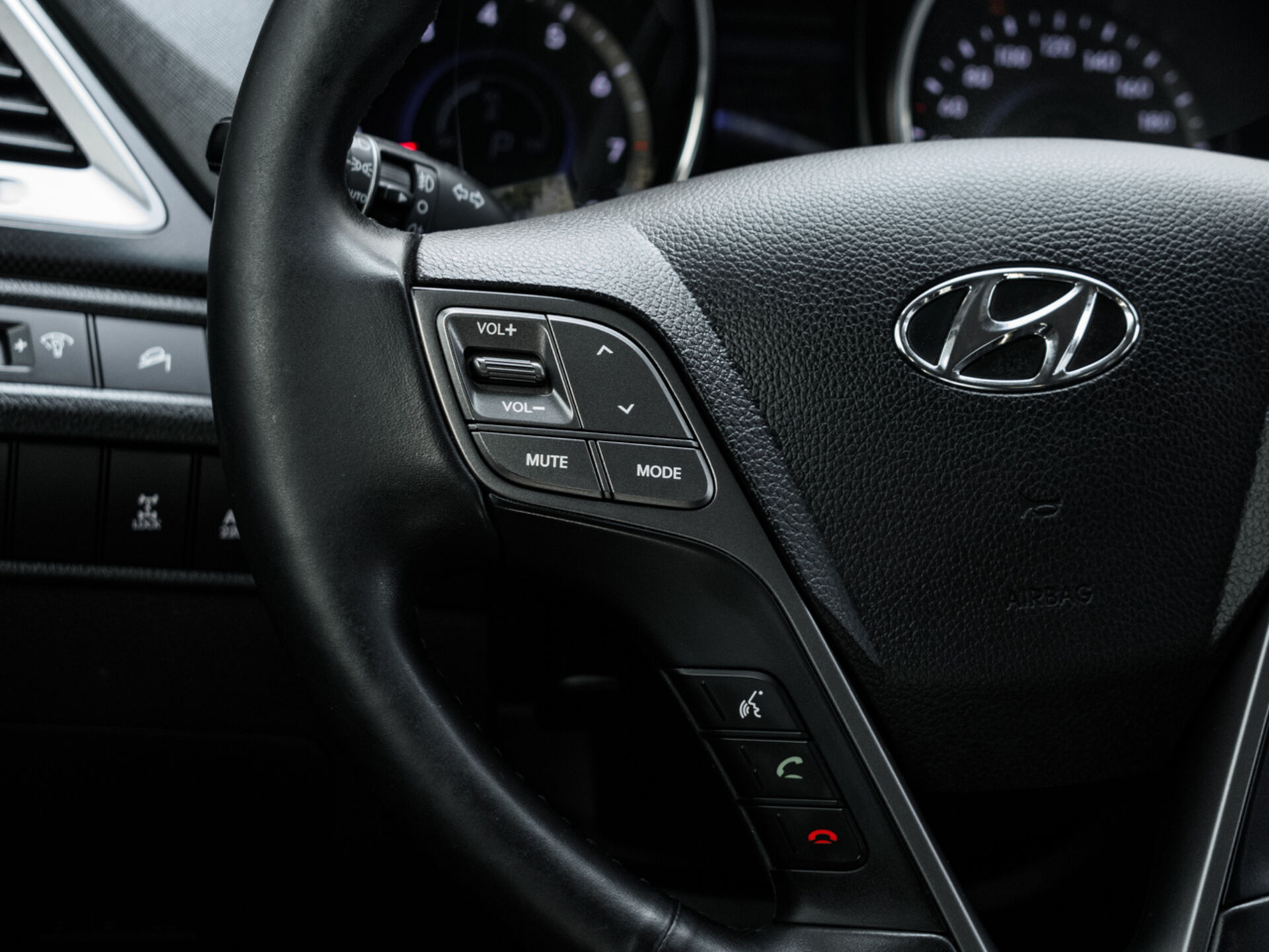 Купить Hyundai Santa Fe Grand 3.3 AT (270 л.с.) 4WD, 2014 в Екатеренбурге