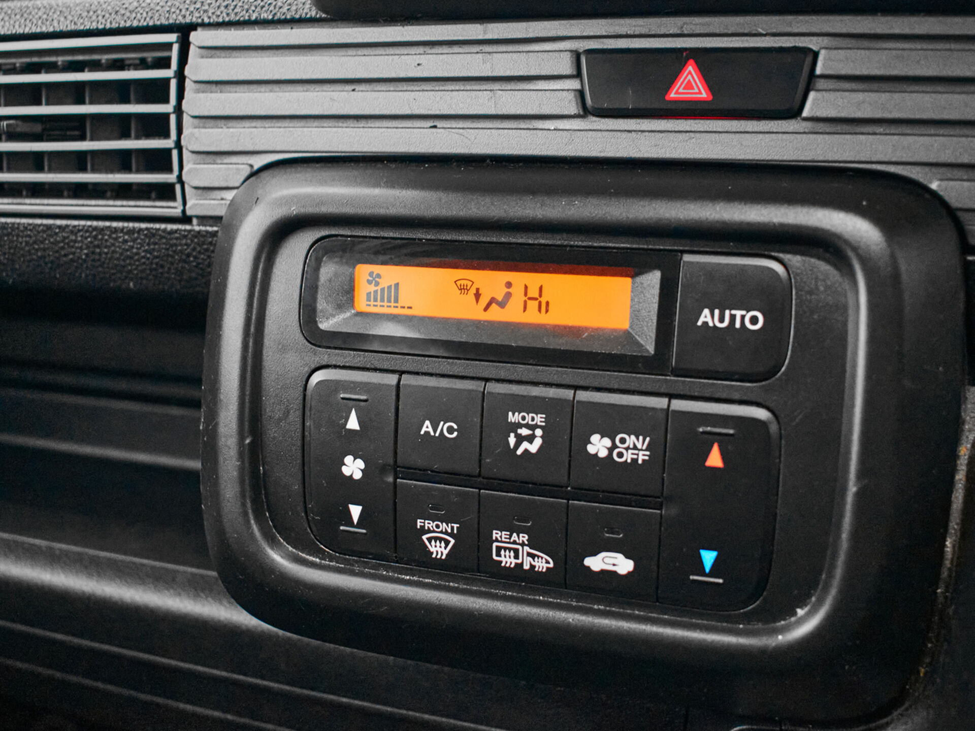 Купить Honda N-VAN 0.7 CVT (64 л.с.) 4WD, 2019 в Екатеренбурге