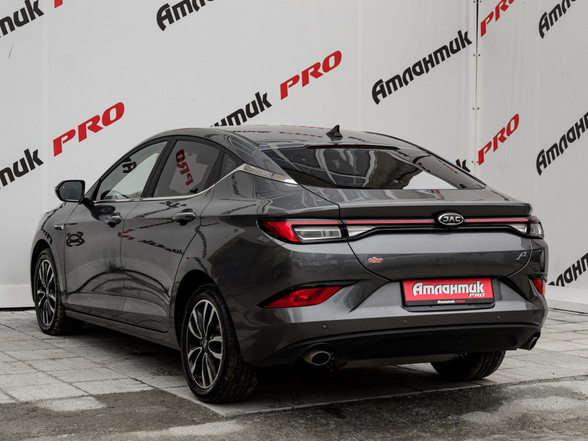 Купить JAC J7 1.5 CVT (136 л.с.), 2023 в Екатеренбурге