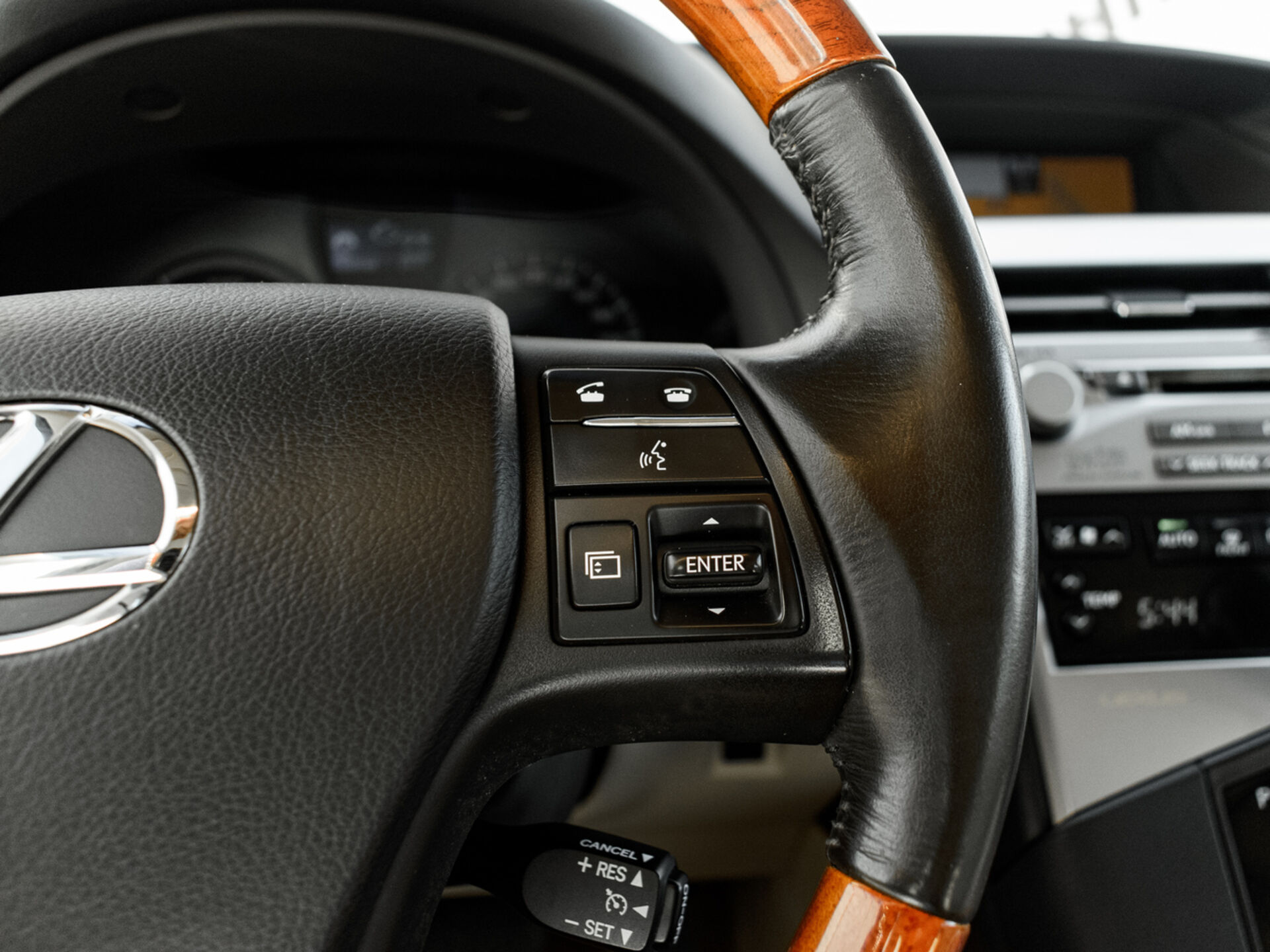 Купить Lexus RX 450h 3.5hyb CVT (249 л.с.) 4WD, 2010 в Екатеренбурге
