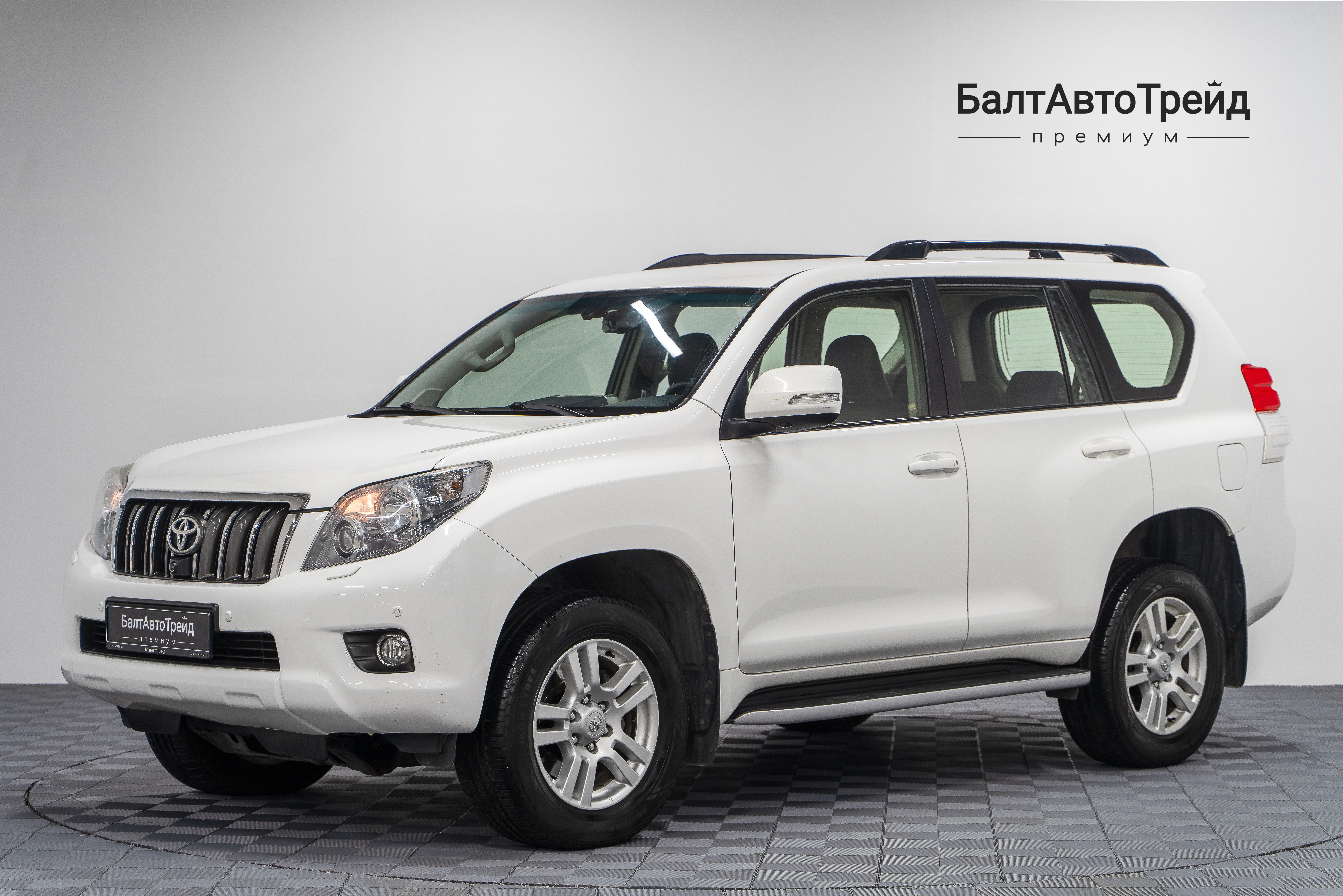 Купить авто с пробегом Toyota Land Cruiser Prado 3.0d AT (173 л.с.) 4WD в БалтАвтоТрейд-М