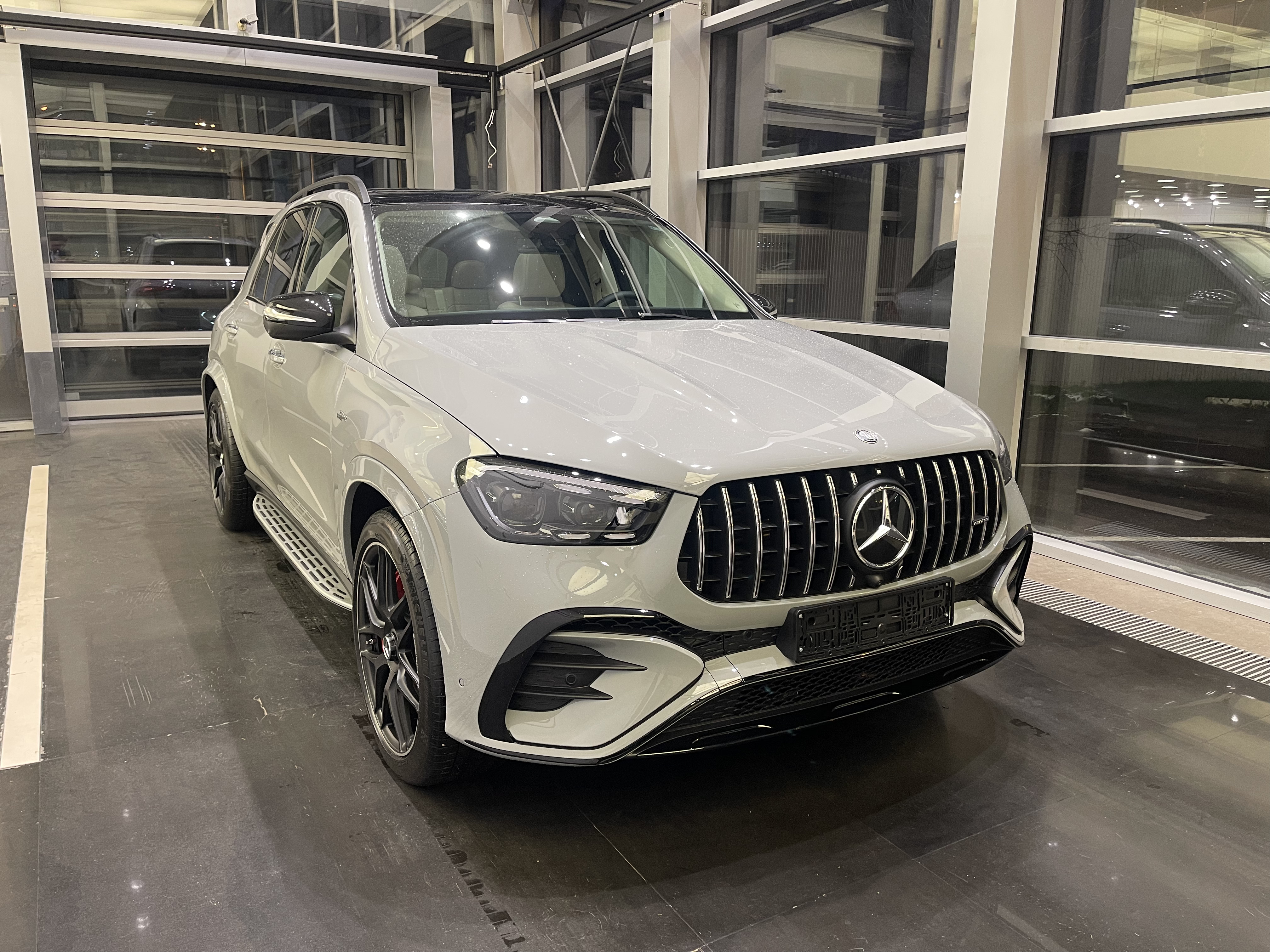 Автомобиль Mercedes-Benz GLE AMG 53 AMG 3.0 AT (435 л.с.) 4WD - 1