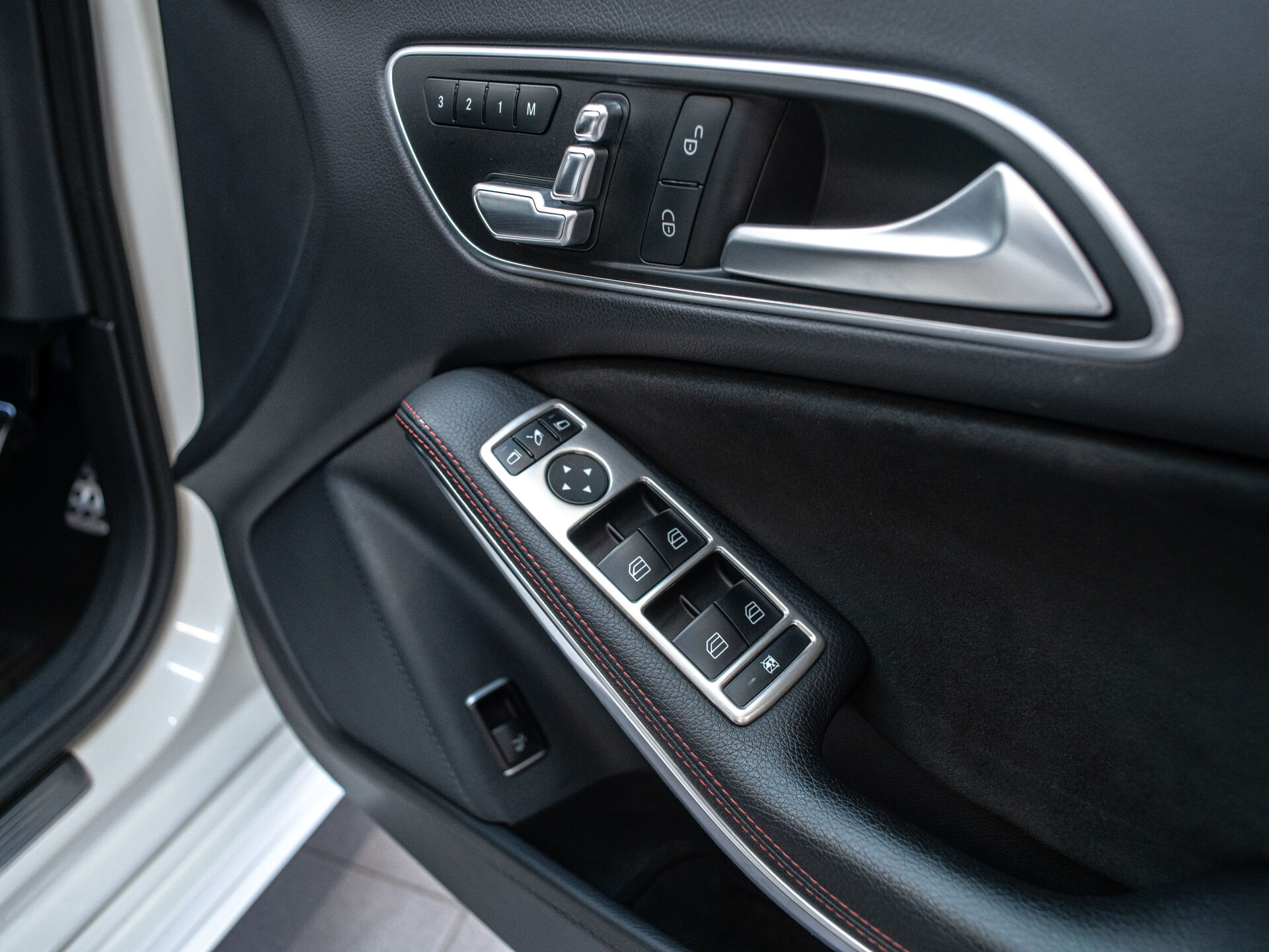 Mercedes-Benz CLA 2015 13